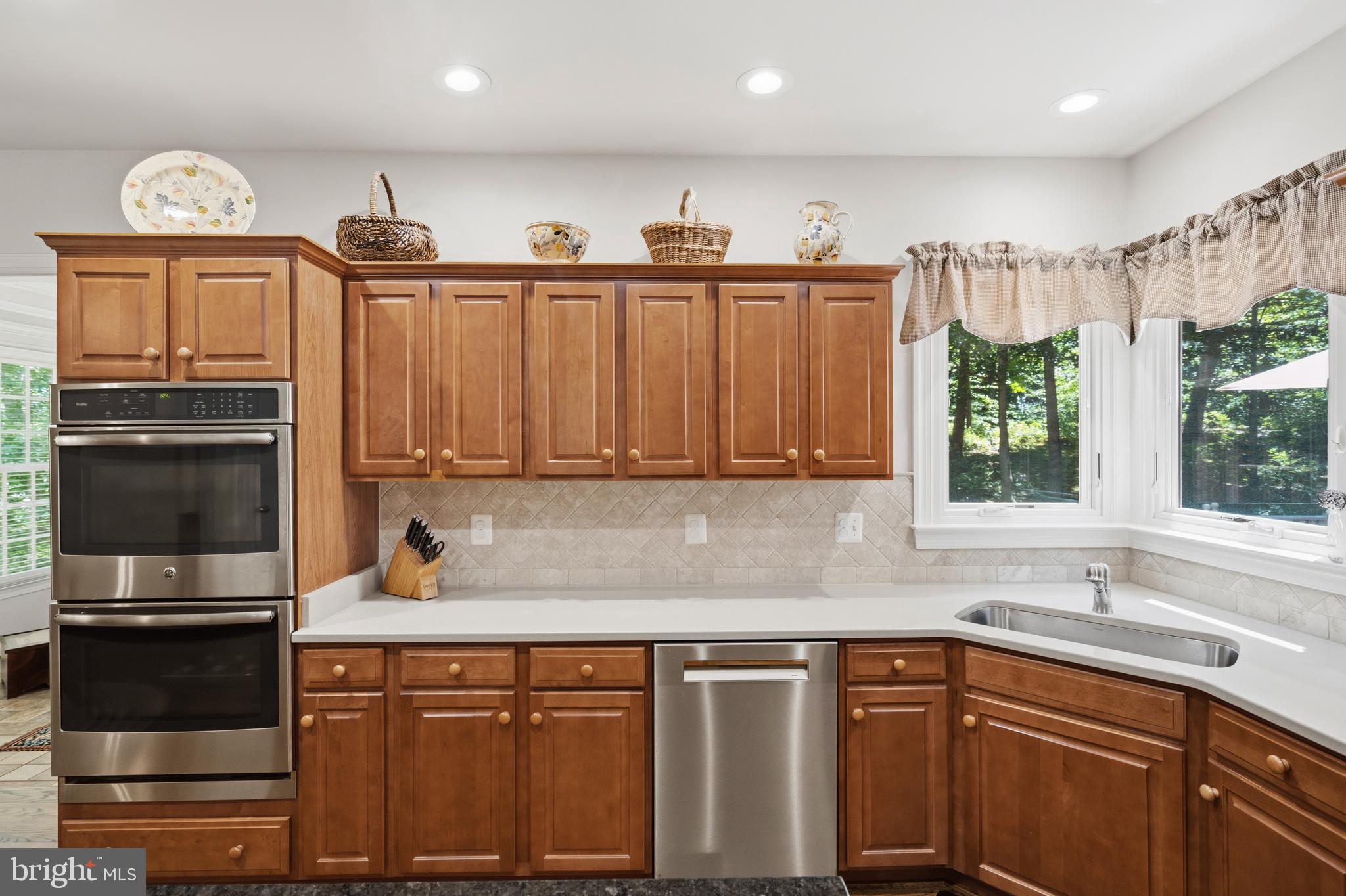 WOODLEA HILLS - Residential