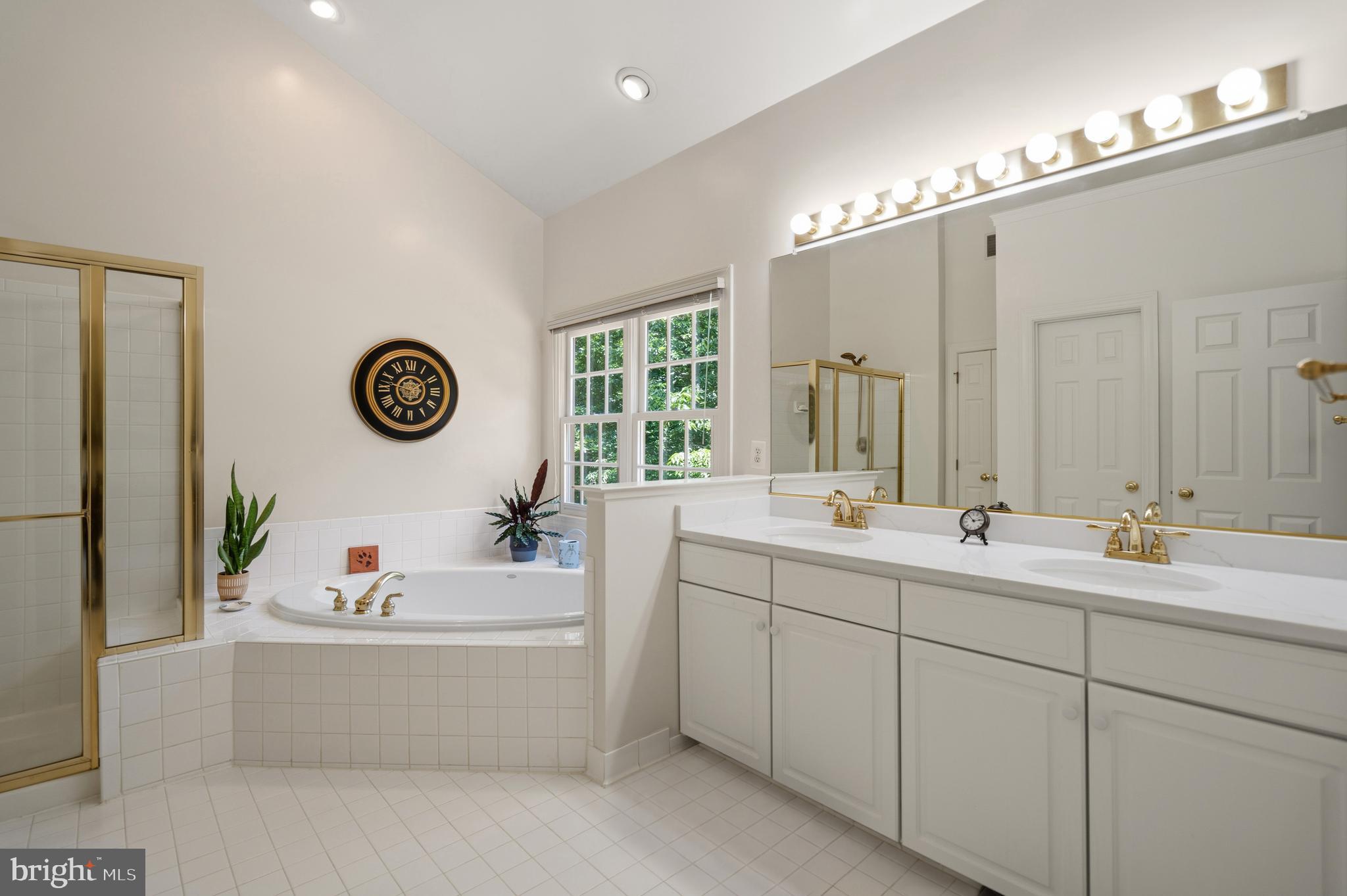 WOODLEA HILLS - Residential