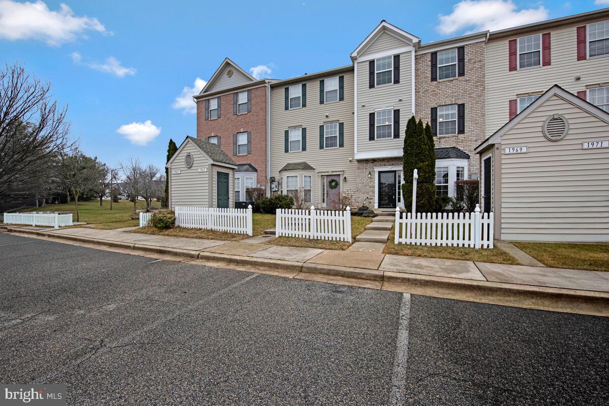 ENCLAVE AT SEVEN OAKS - Residential