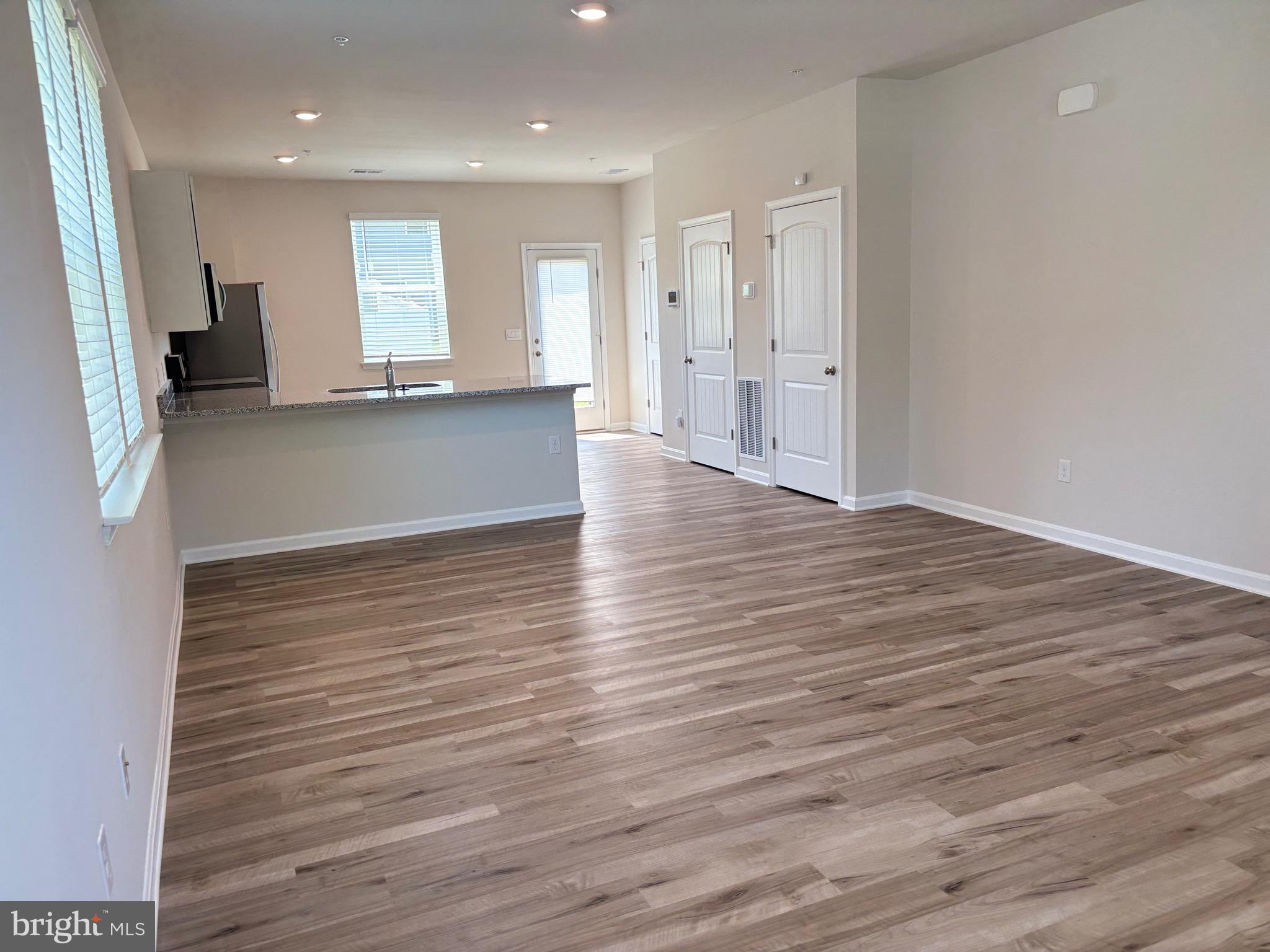RIVERWALK TERRACE - Residential