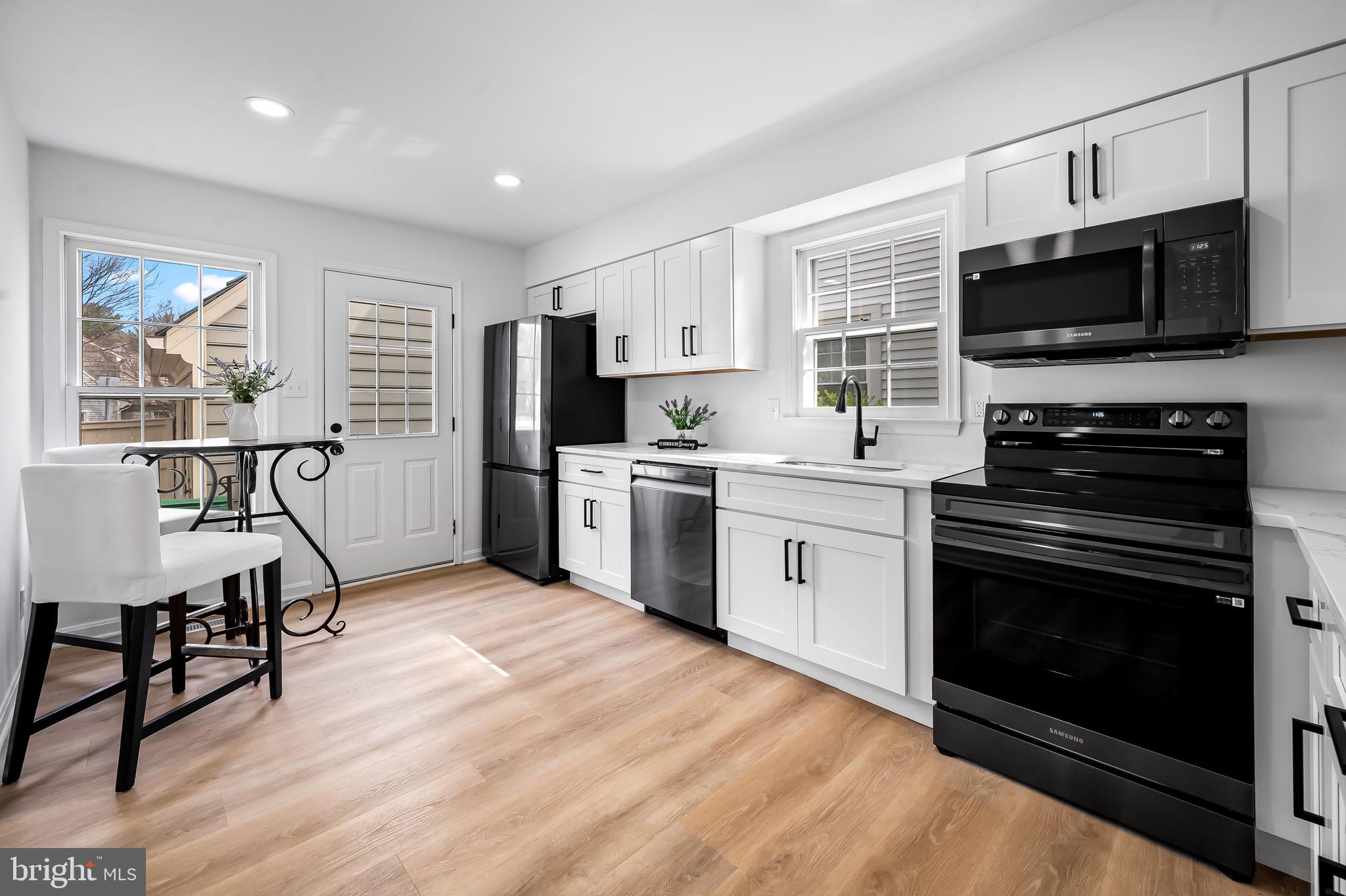 SAYBROOKE - Residential