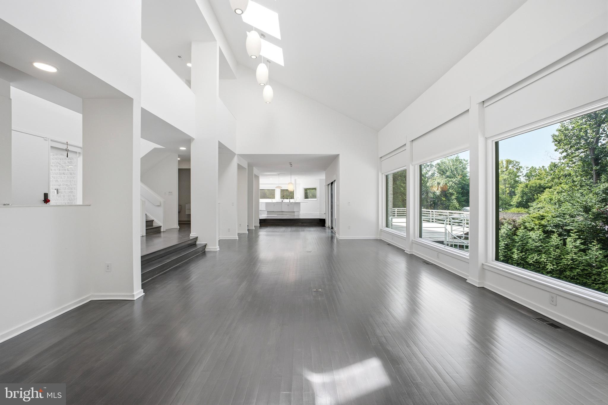 POTOMAC OVERLOOK - Residential