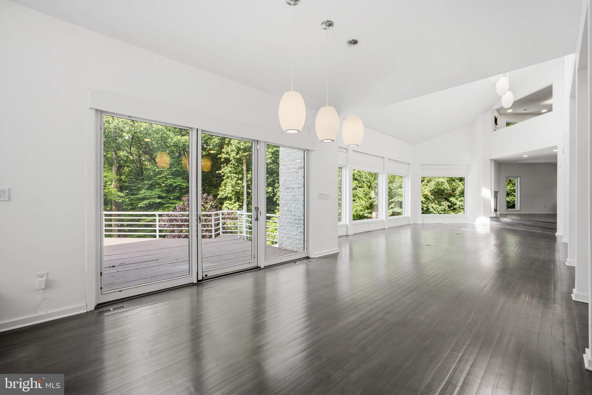 POTOMAC OVERLOOK - Residential