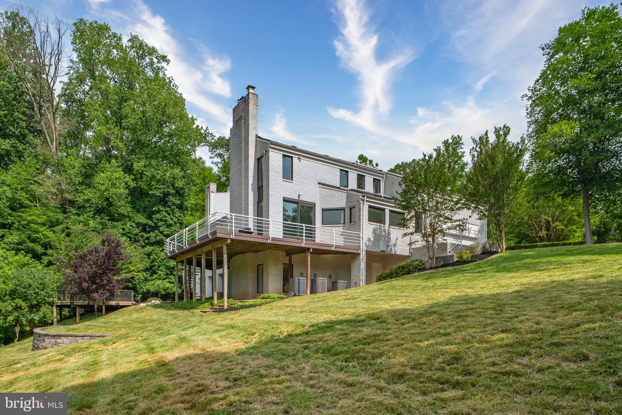 POTOMAC OVERLOOK - Residential