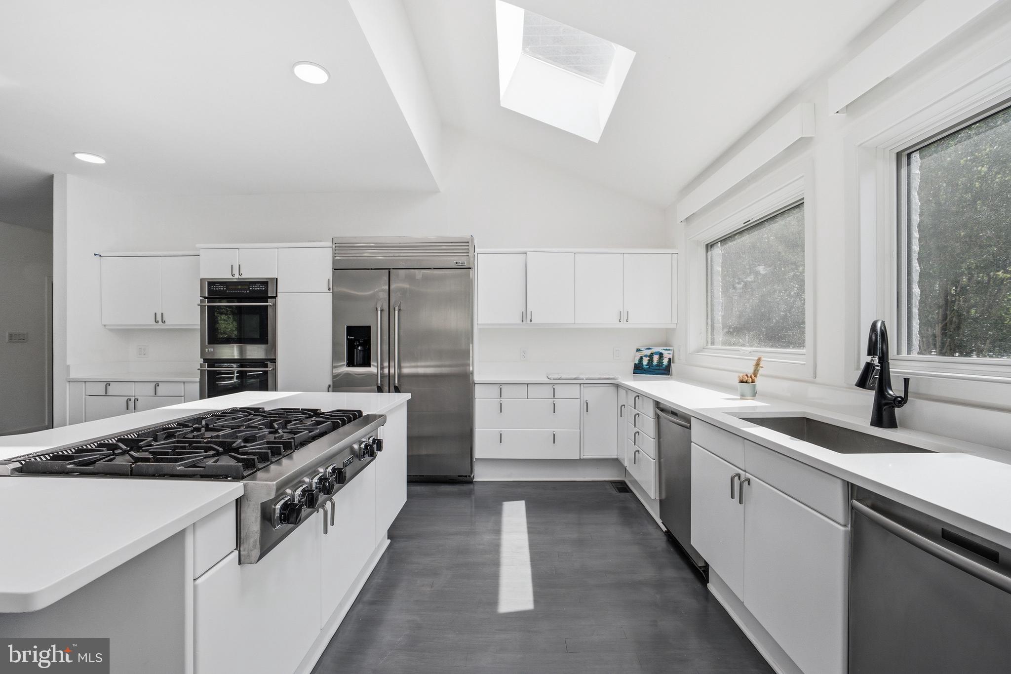 POTOMAC OVERLOOK - Residential