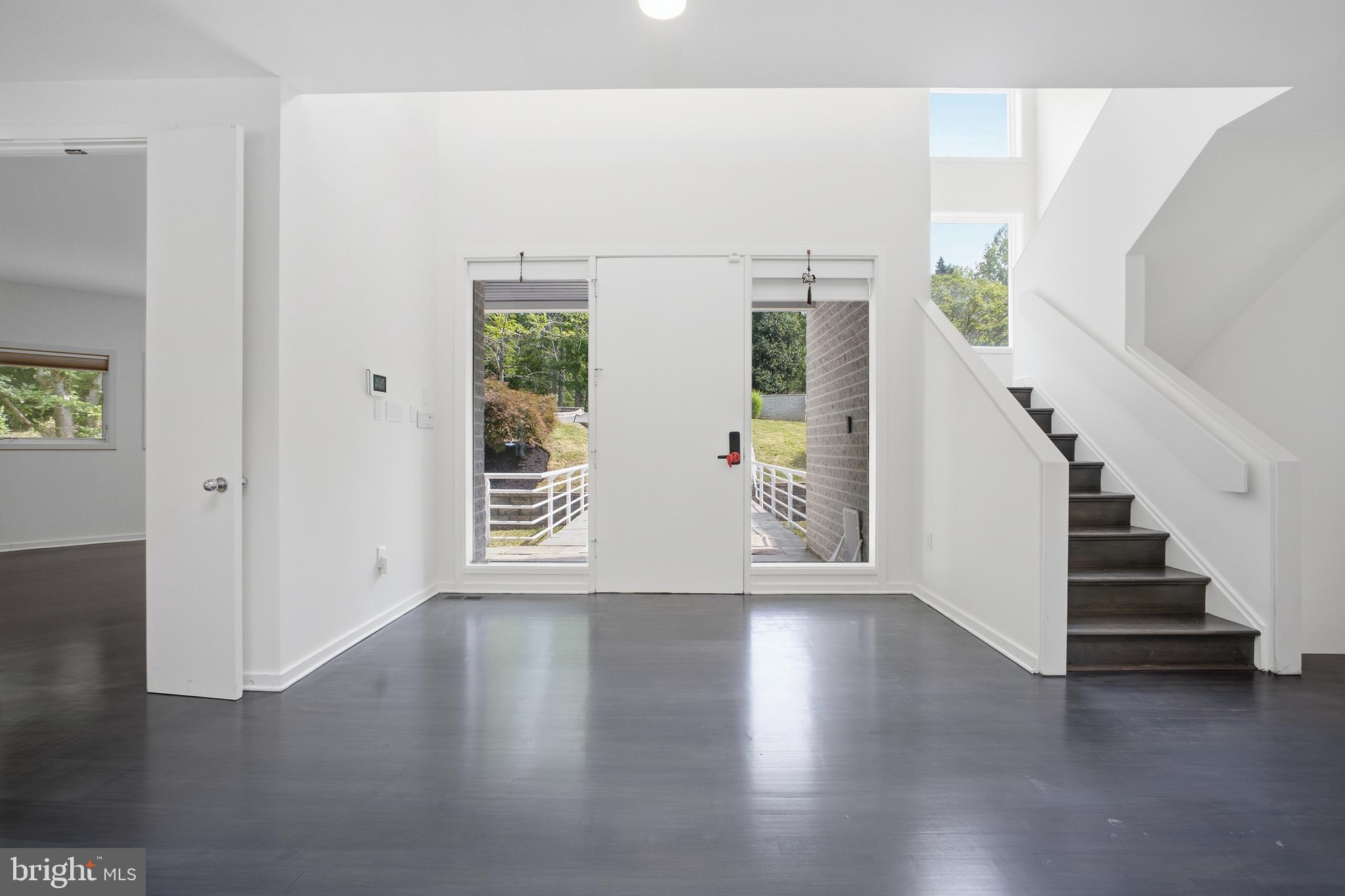 POTOMAC OVERLOOK - Residential