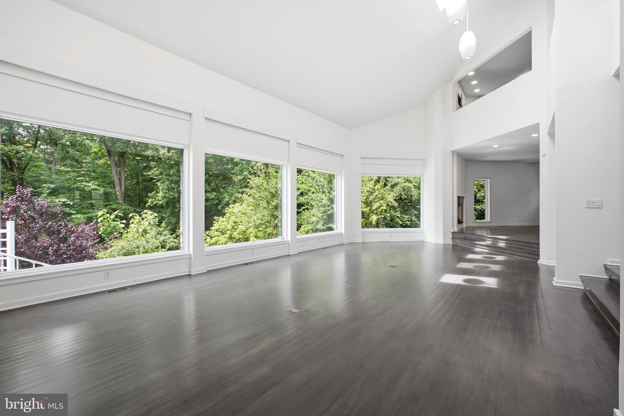 POTOMAC OVERLOOK - Residential