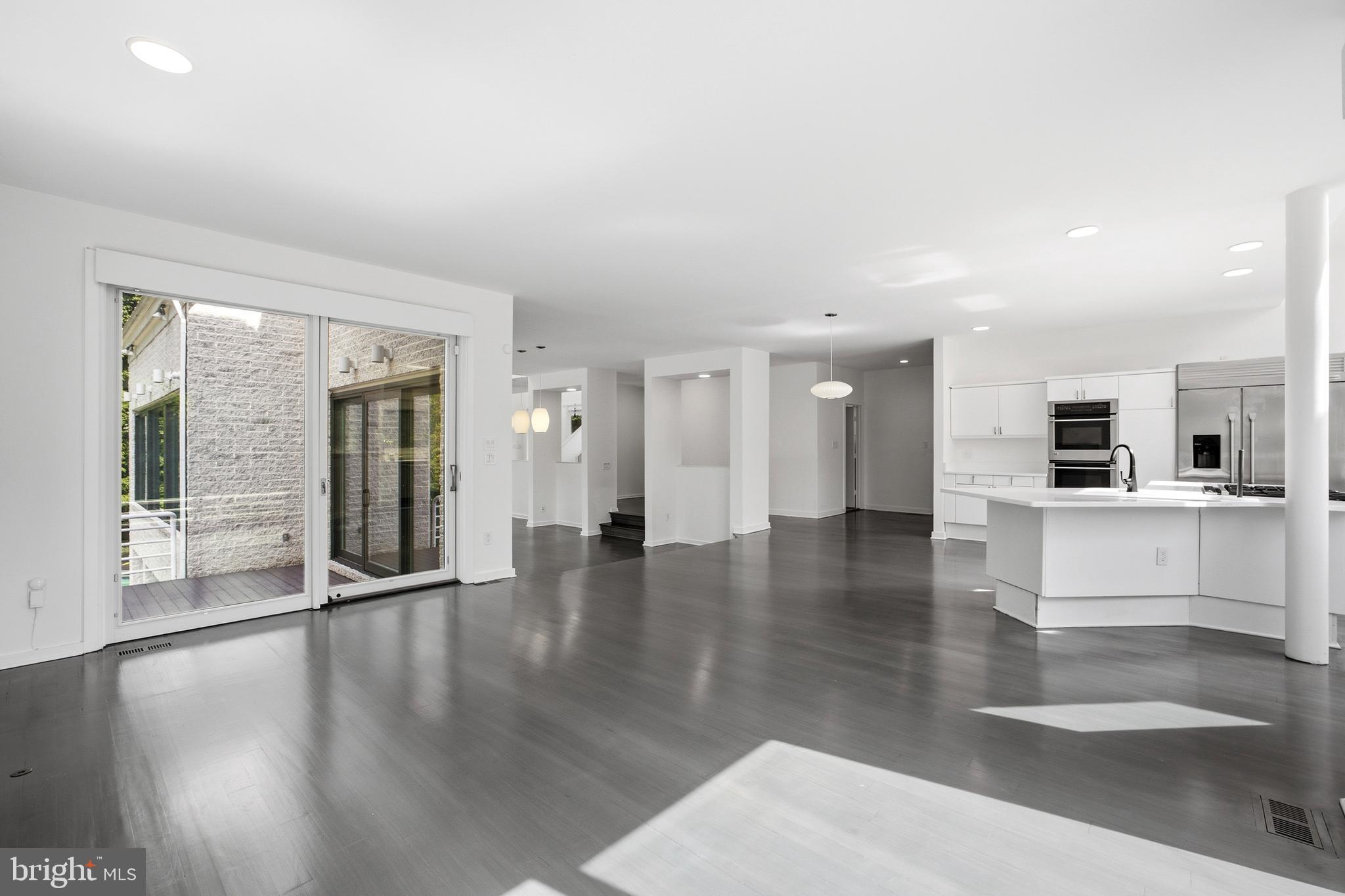 POTOMAC OVERLOOK - Residential