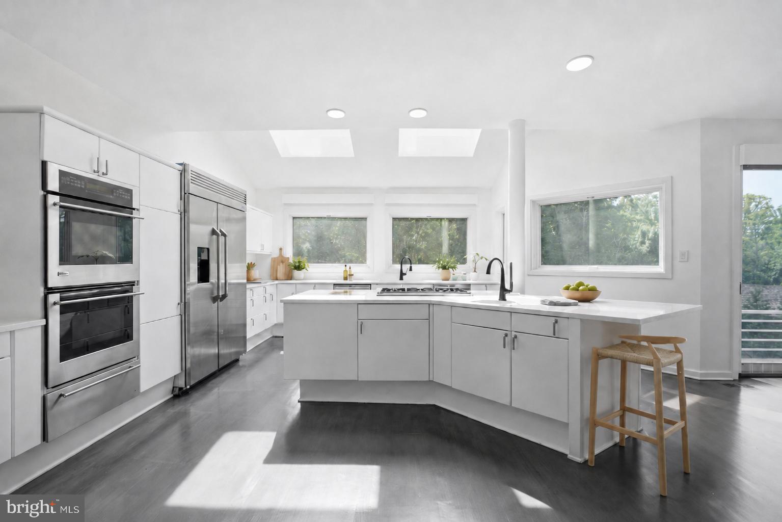 POTOMAC OVERLOOK - Residential