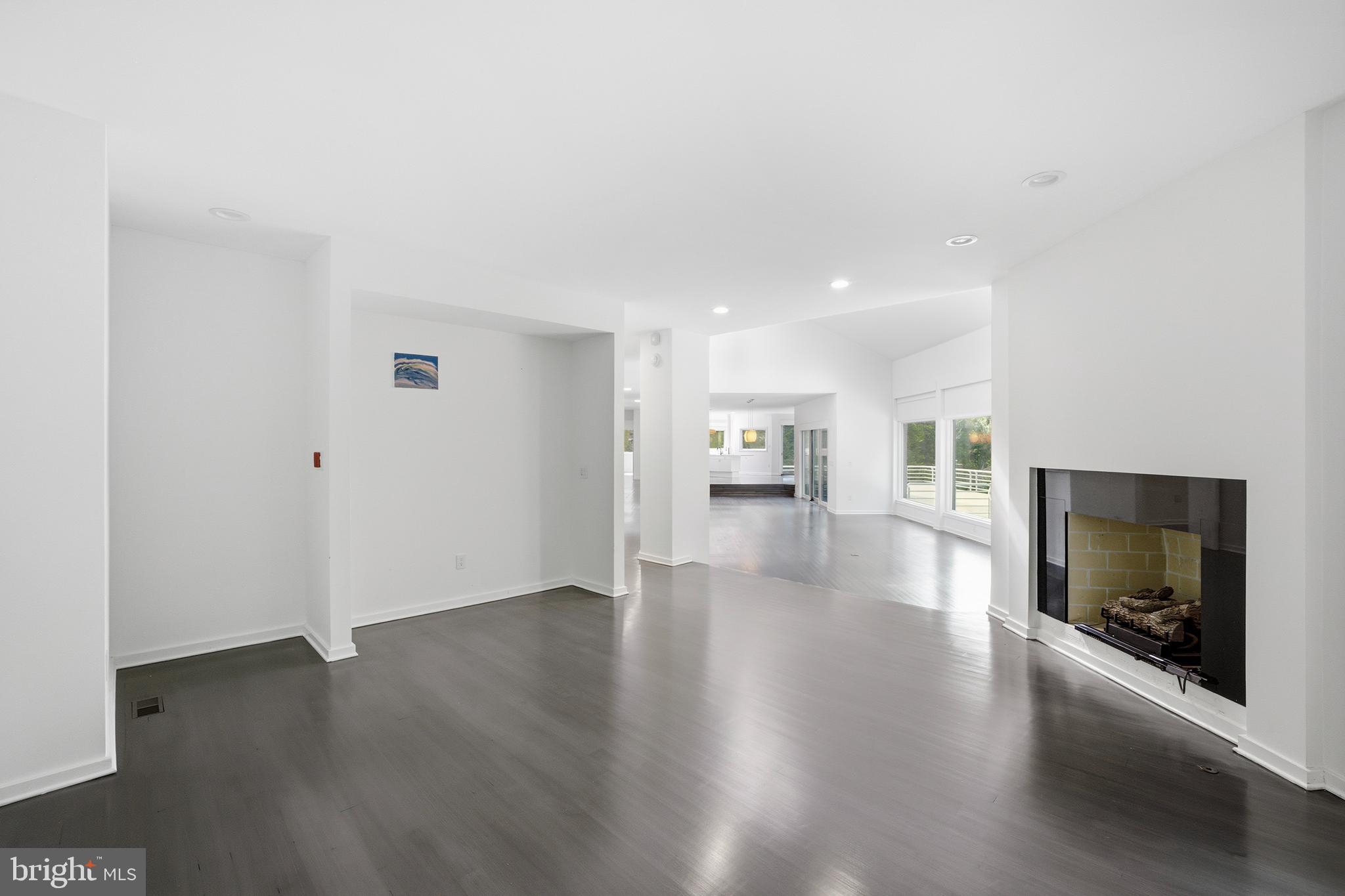 POTOMAC OVERLOOK - Residential