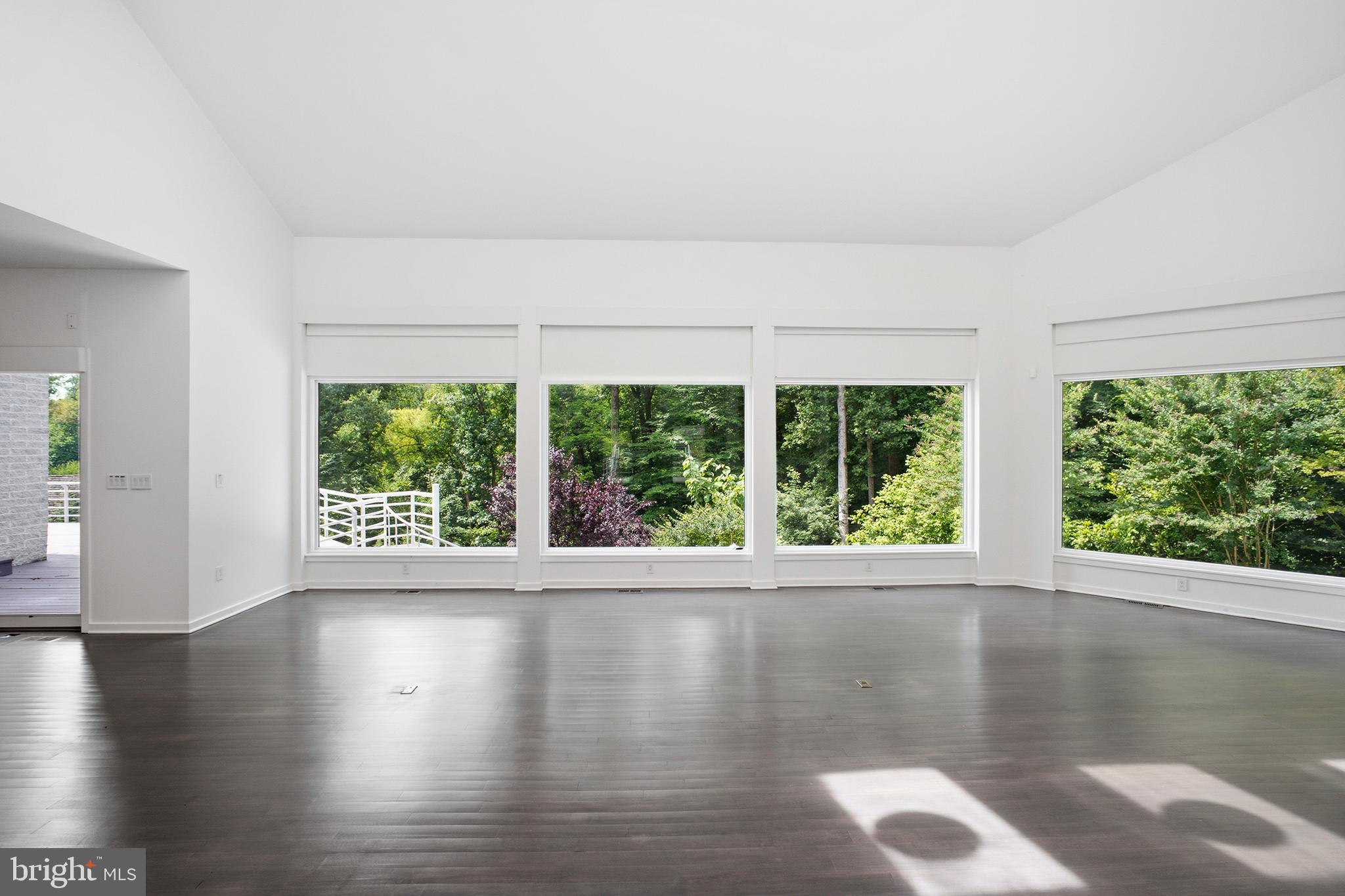POTOMAC OVERLOOK - Residential