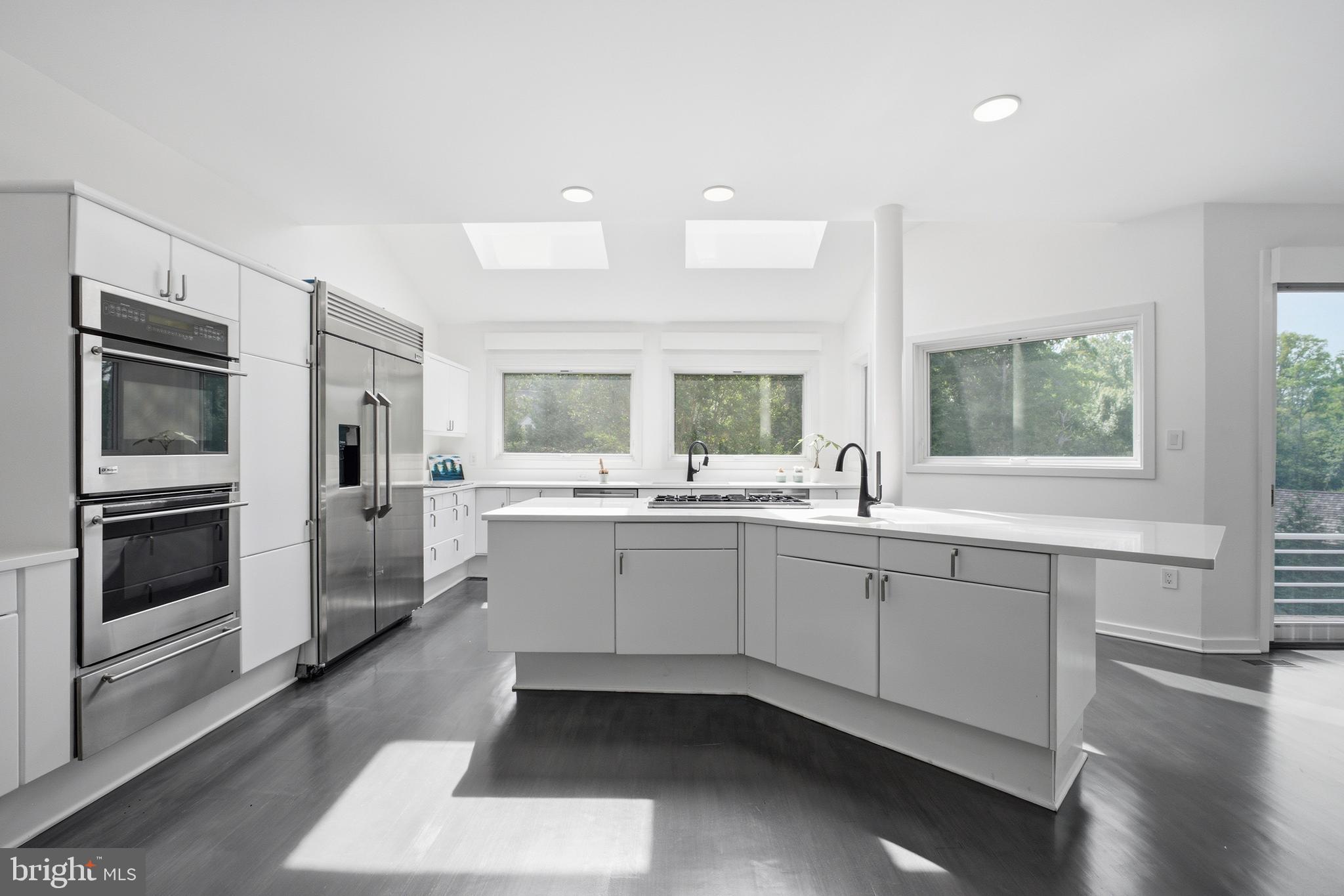 POTOMAC OVERLOOK - Residential