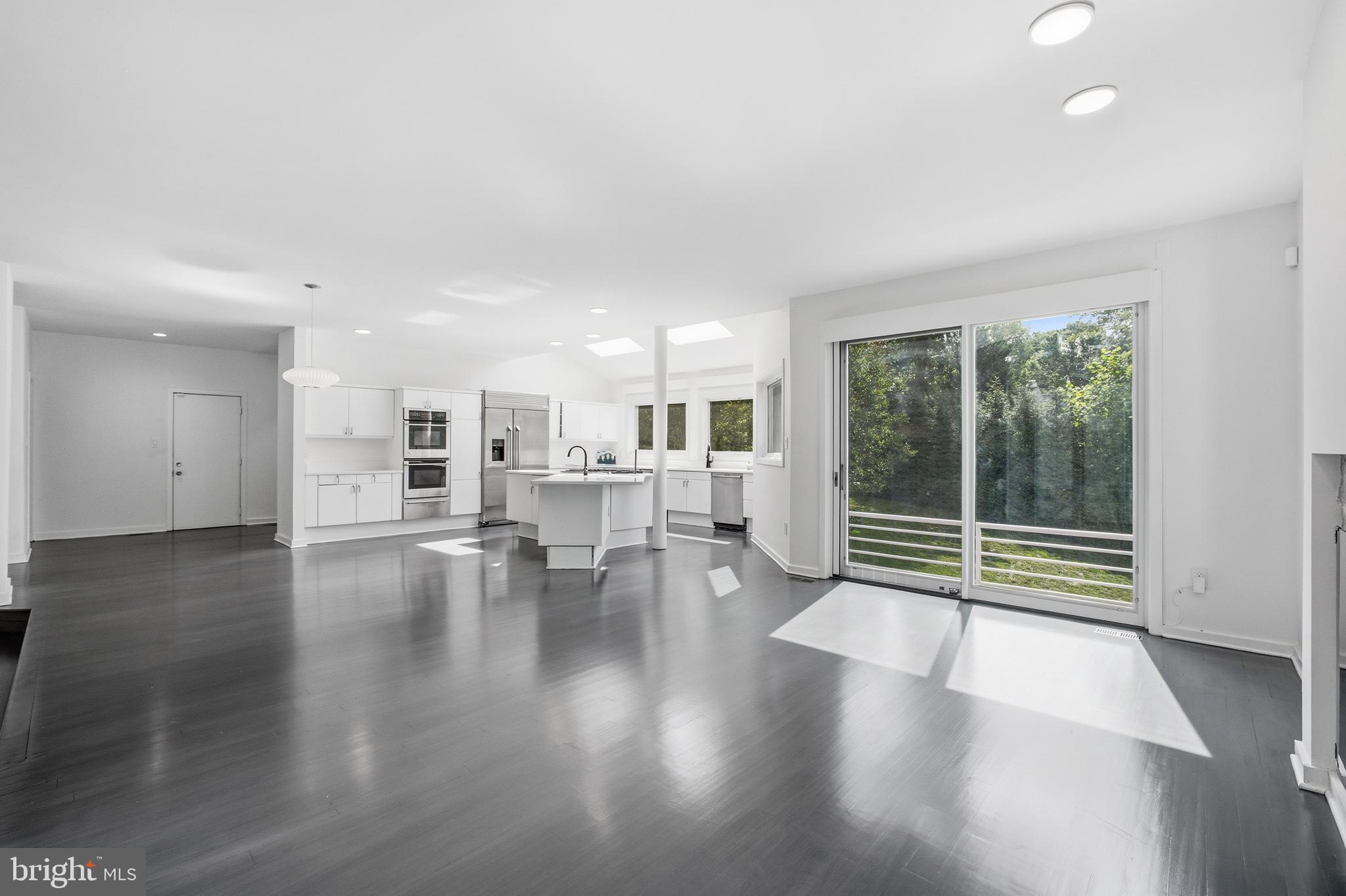 POTOMAC OVERLOOK - Residential