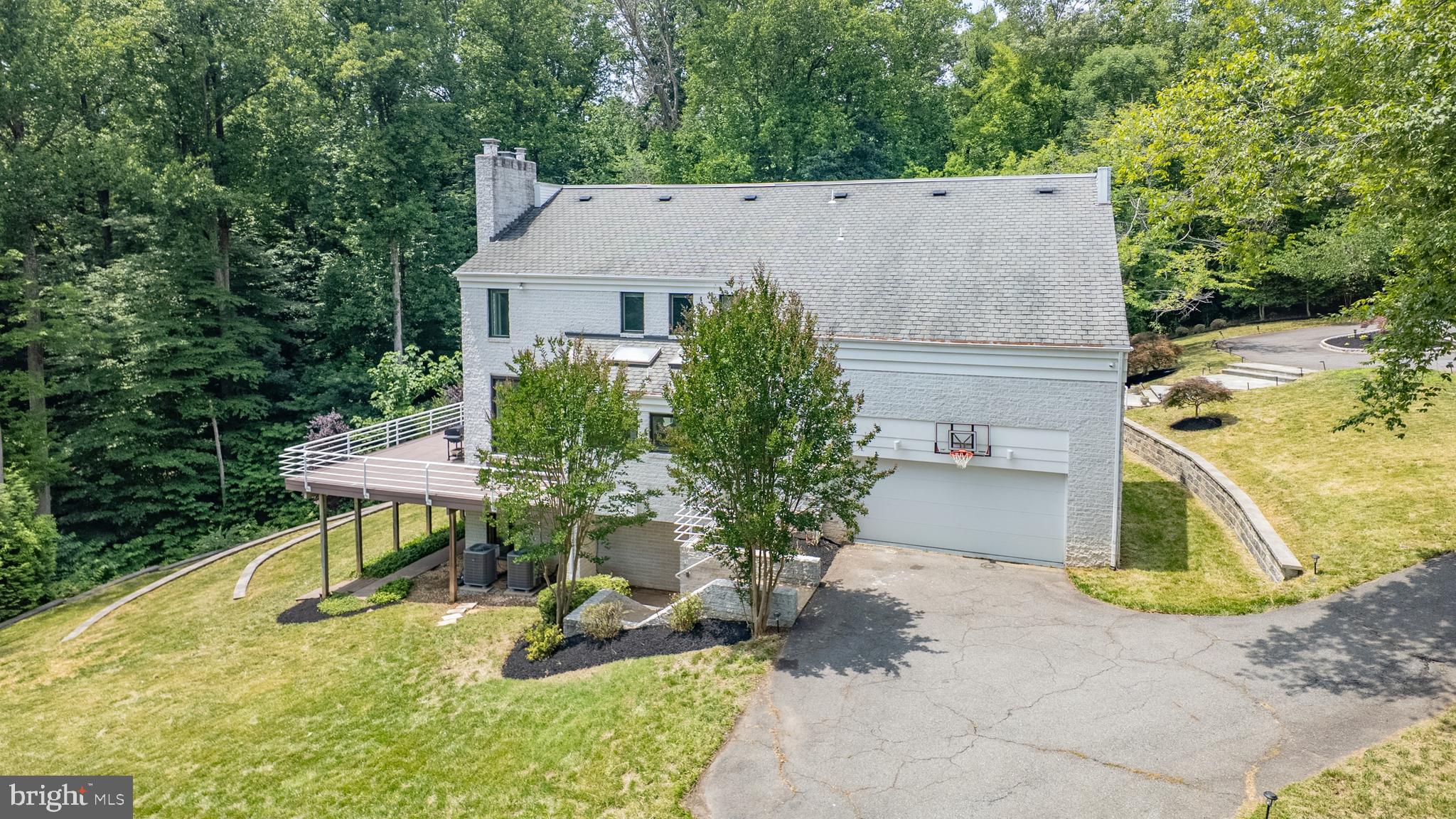 POTOMAC OVERLOOK - Residential