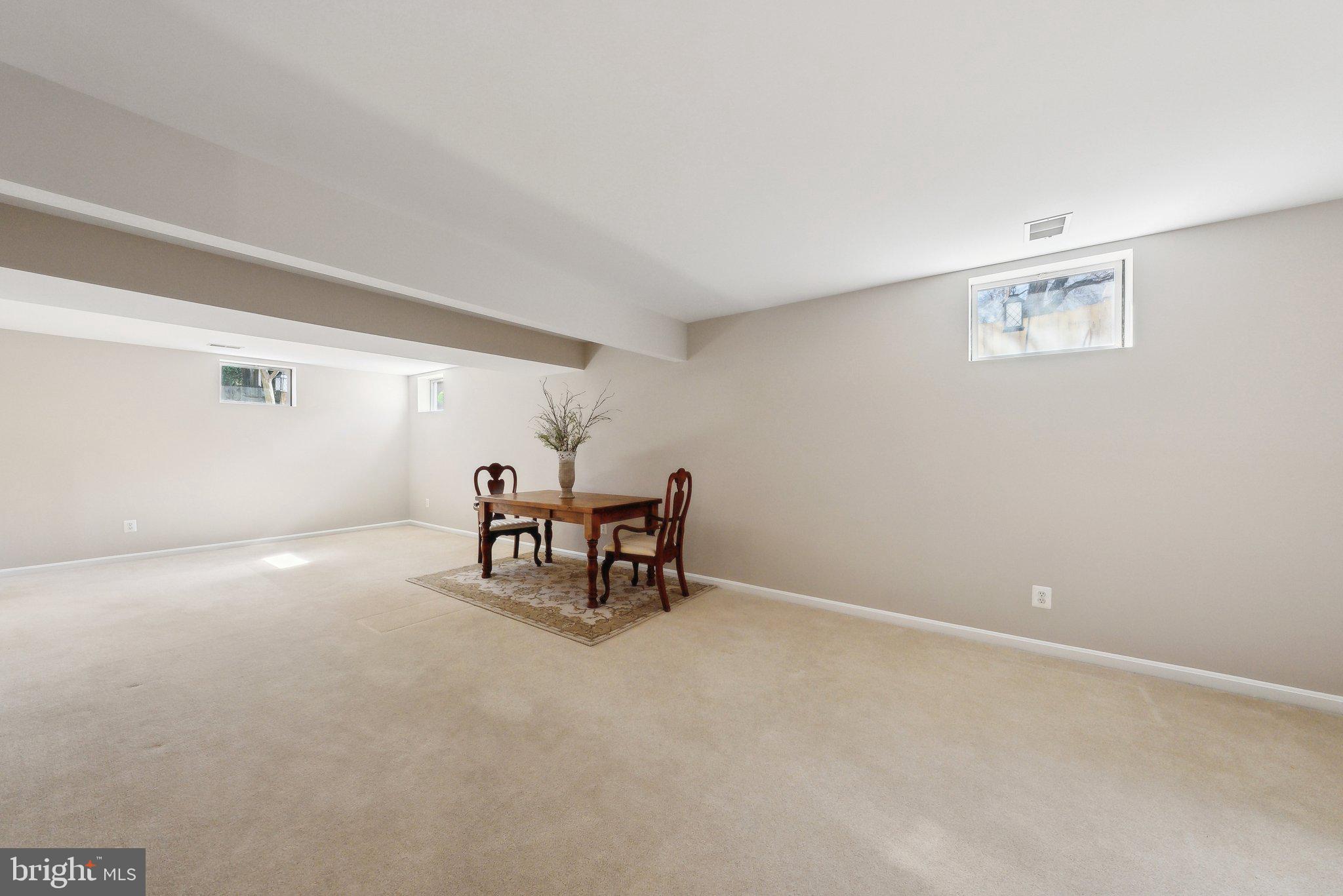HOLLOWS - Residential