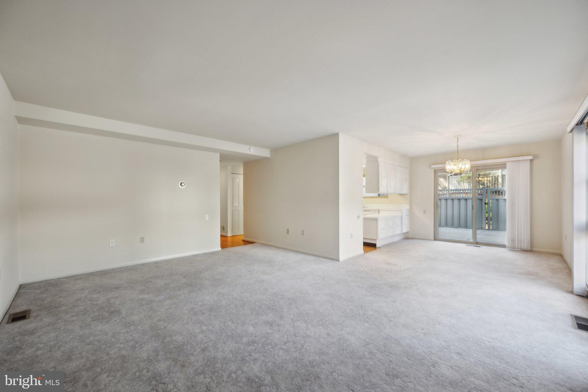 LEISURE WORLD - Residential