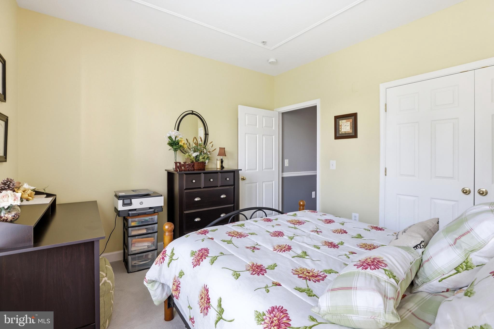 KENTLANDS - Residential