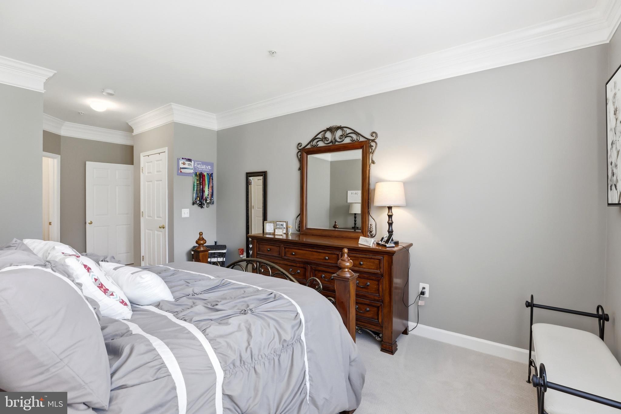 KENTLANDS - Residential