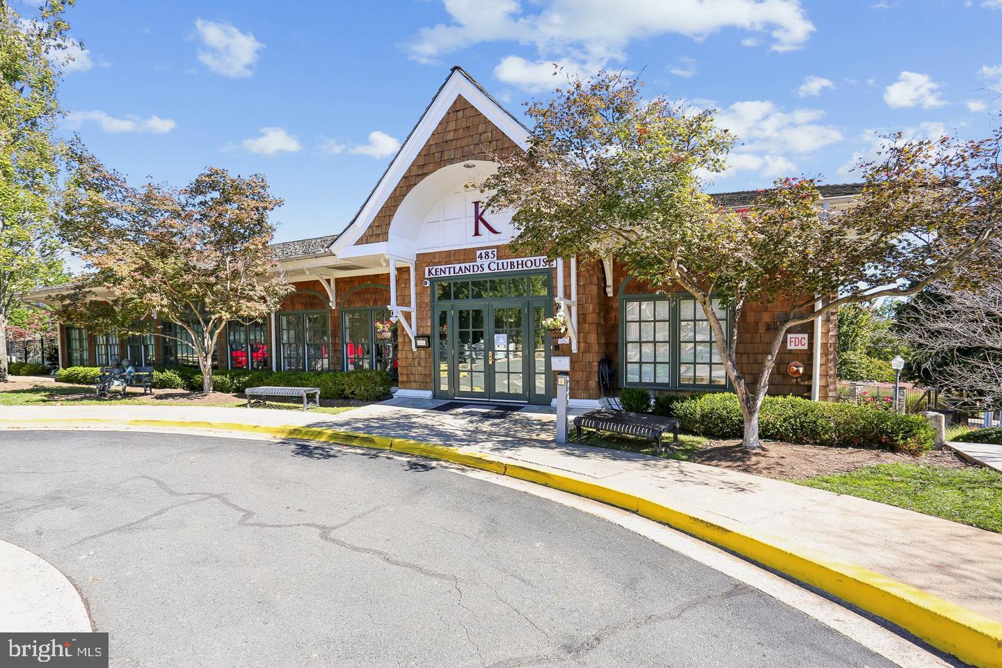 KENTLANDS - Residential