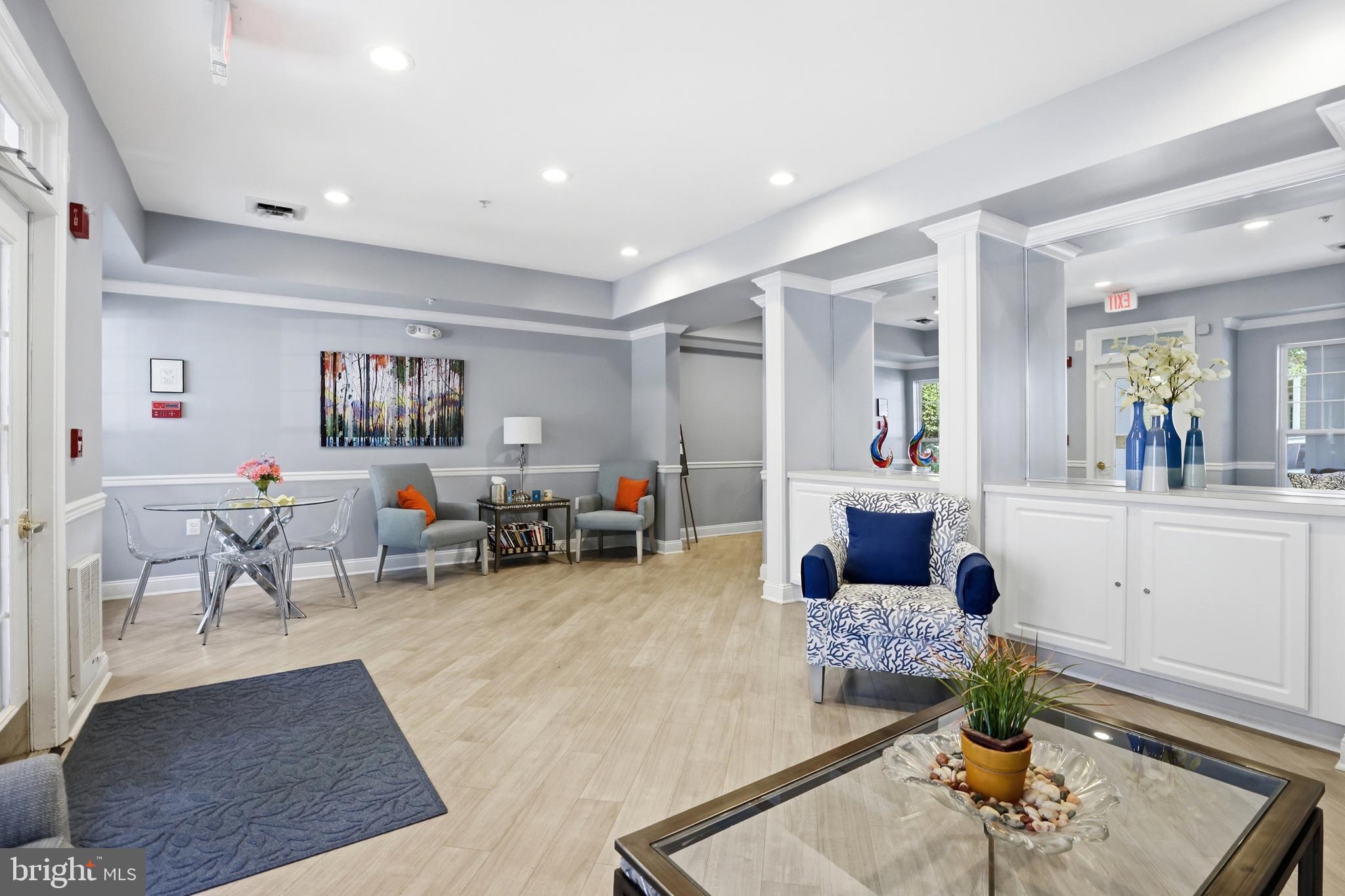 KENTLANDS - Residential
