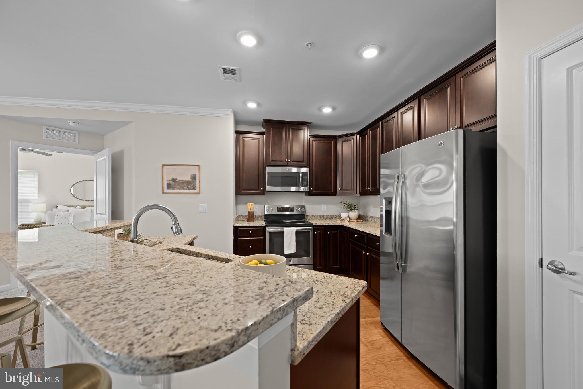 WAVERLY MEWS - Residential