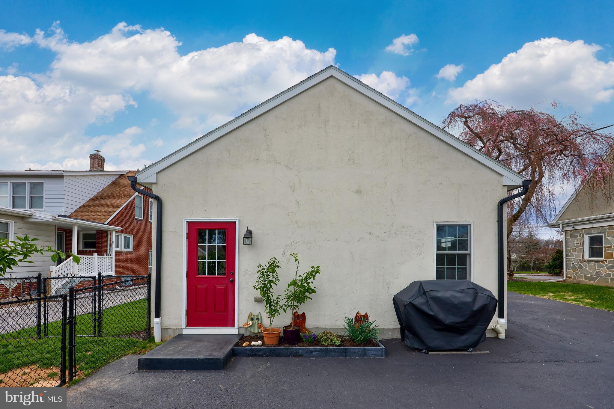 MARLBOROUGH WEST - Residential