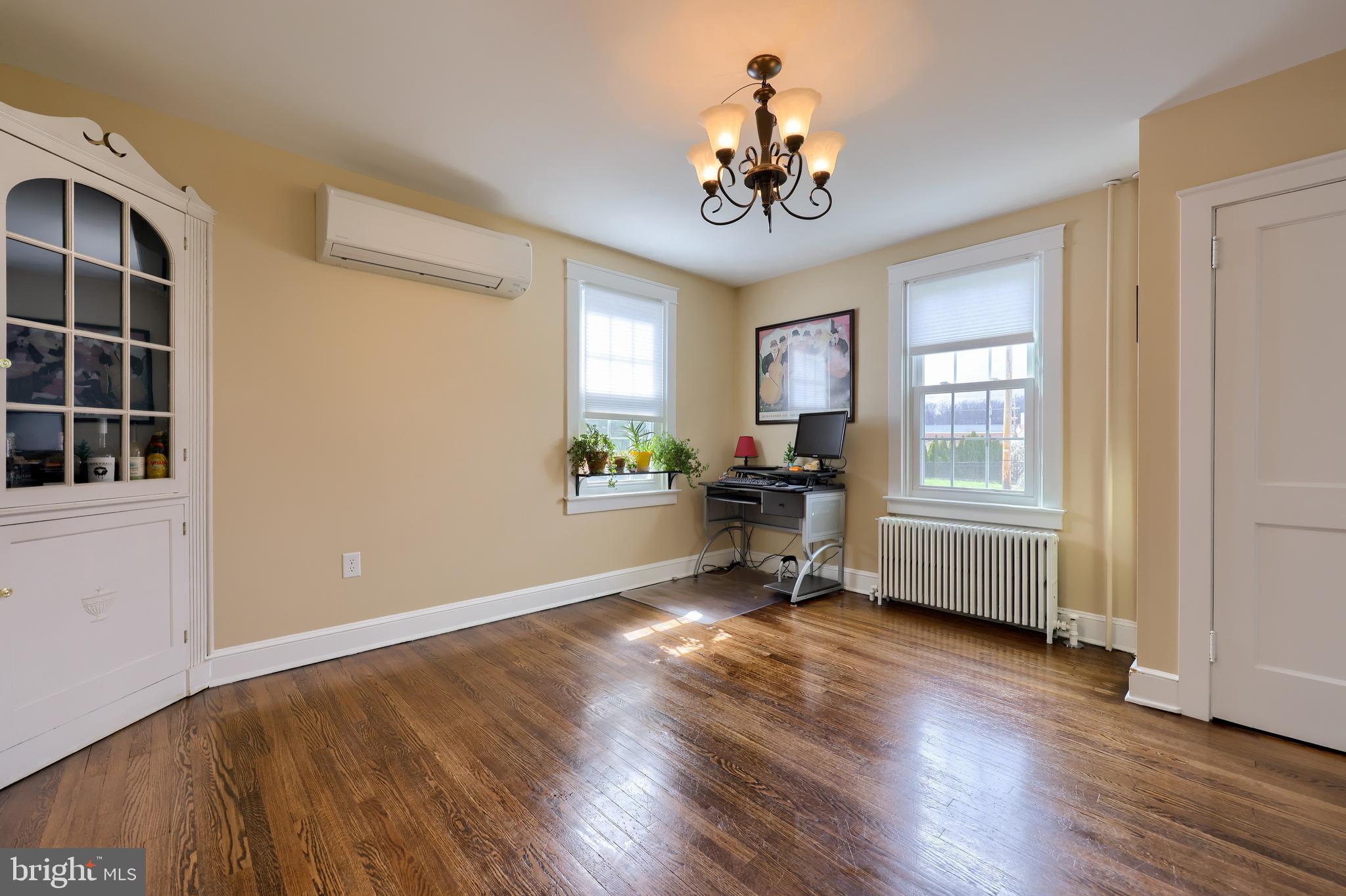 MARLBOROUGH WEST - Residential
