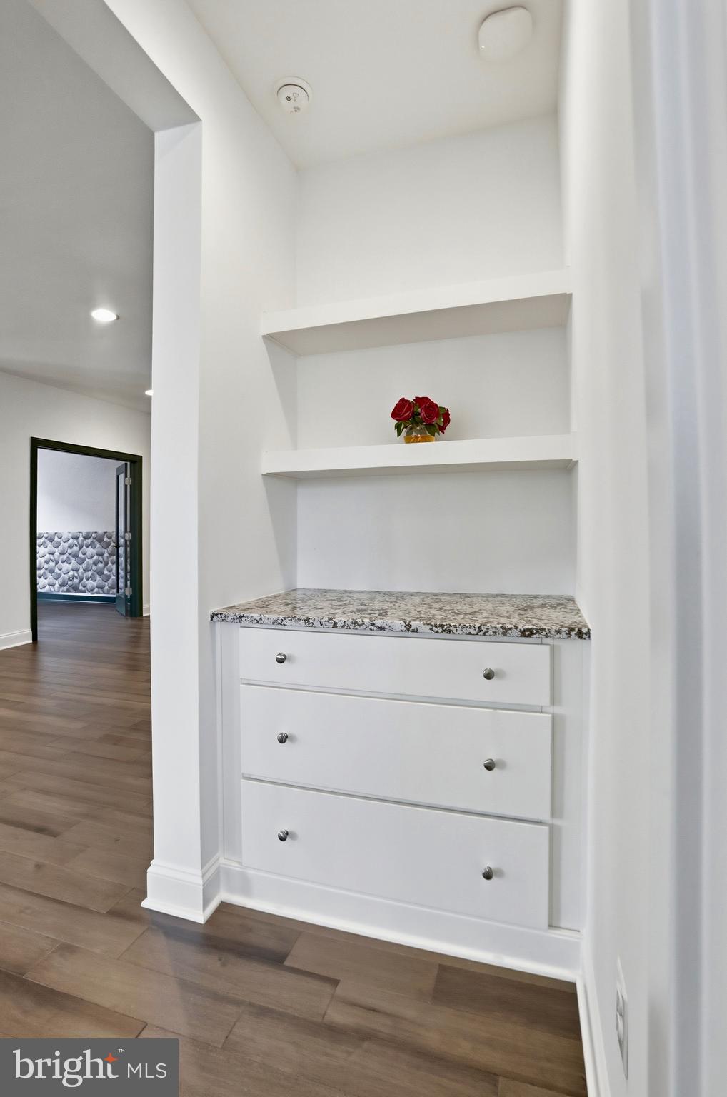 LAKE FREDERICK - Residential