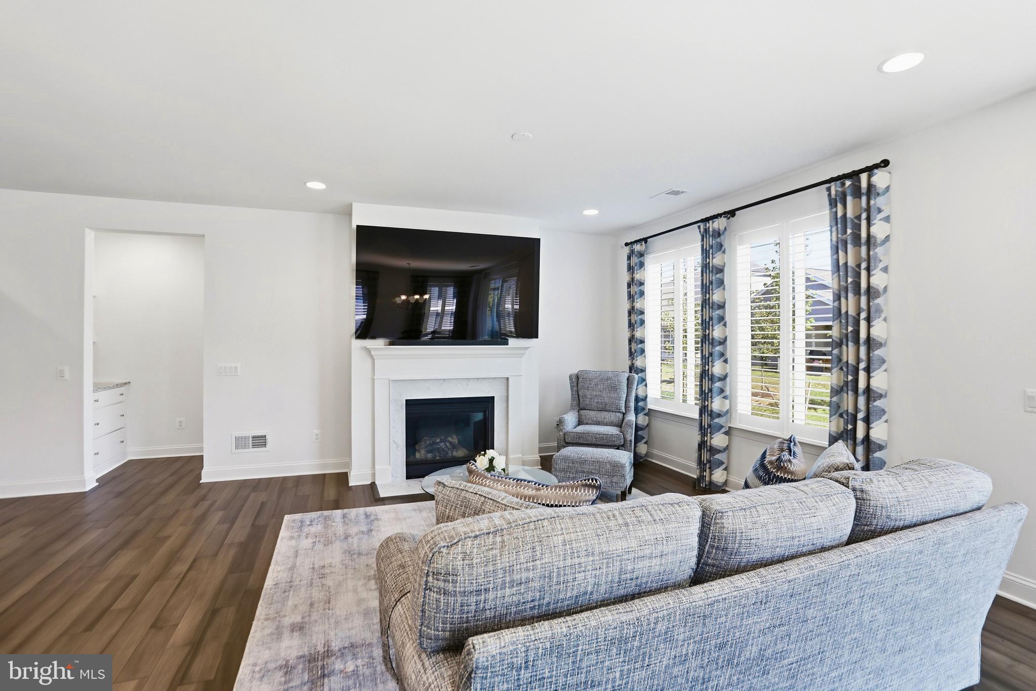 LAKE FREDERICK - Residential