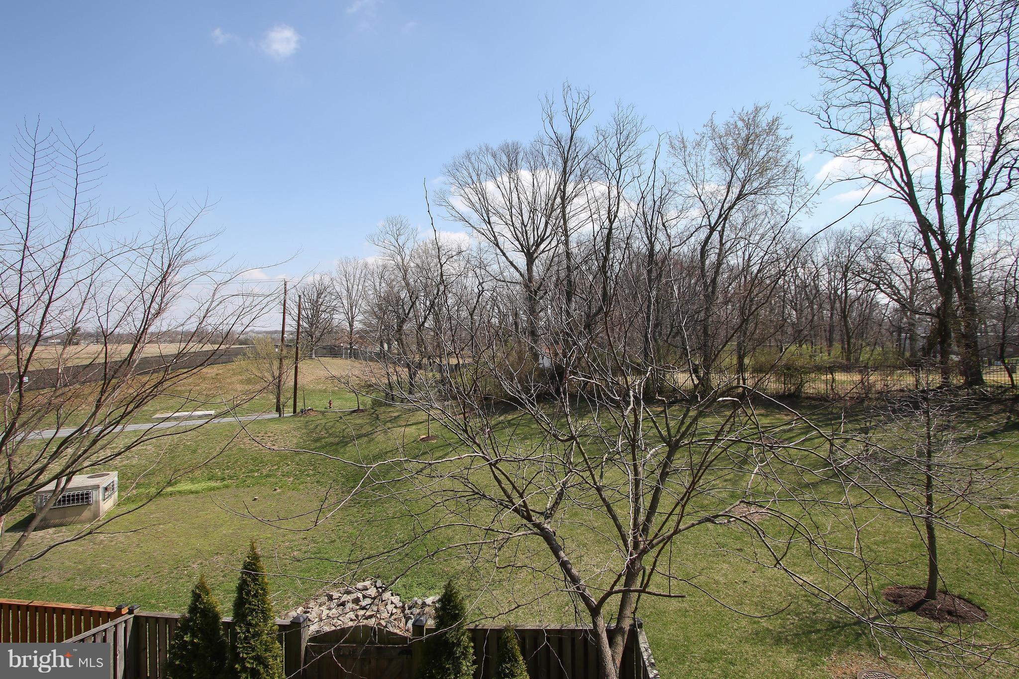 LINCOLN TERRACE - Residential