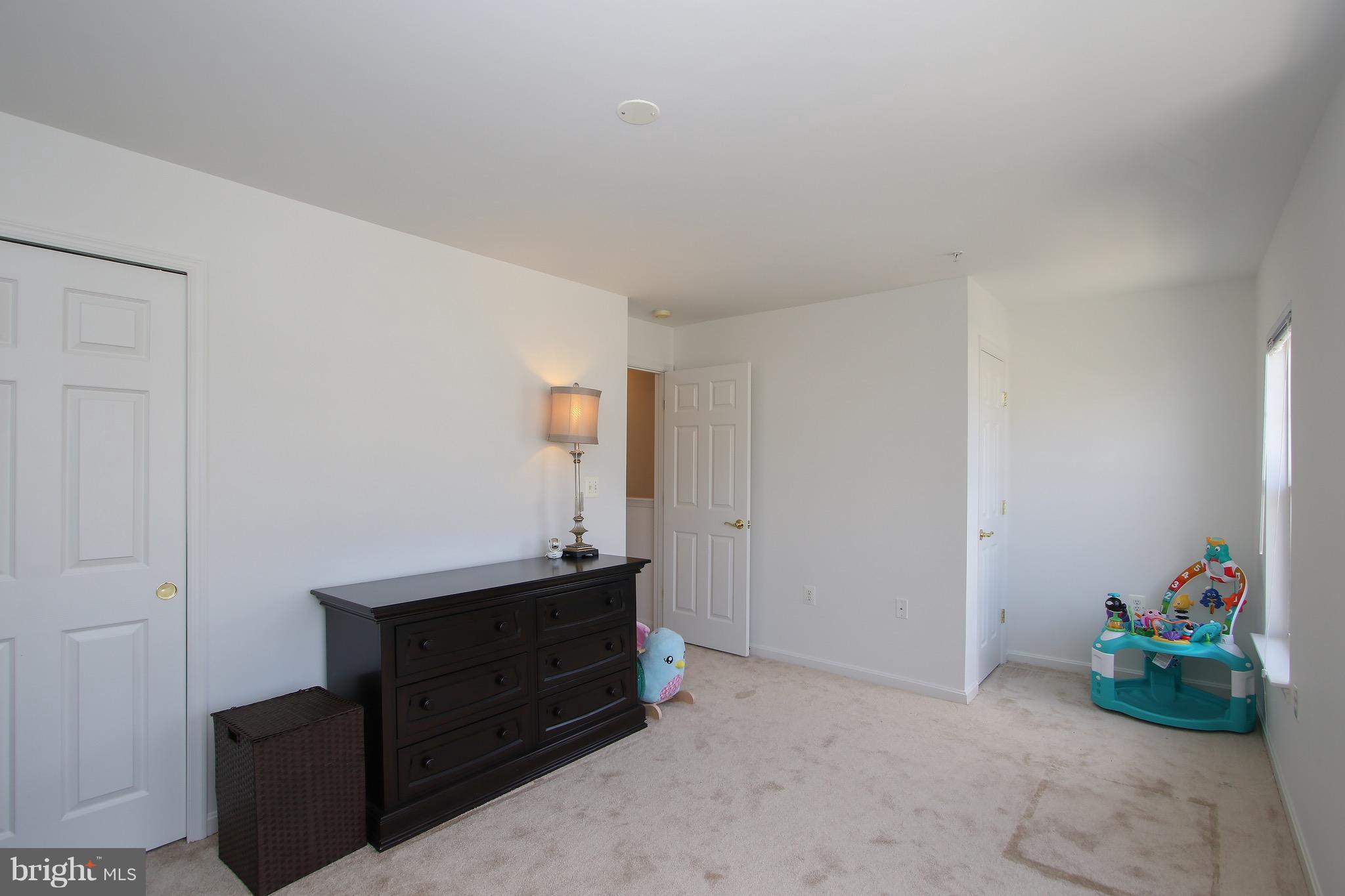 LINCOLN TERRACE - Residential
