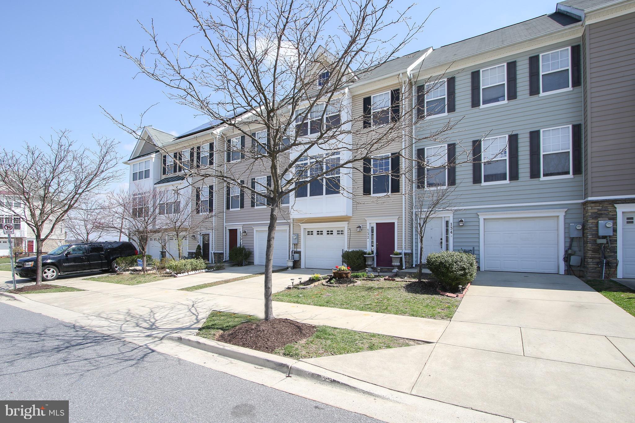 LINCOLN TERRACE - Residential