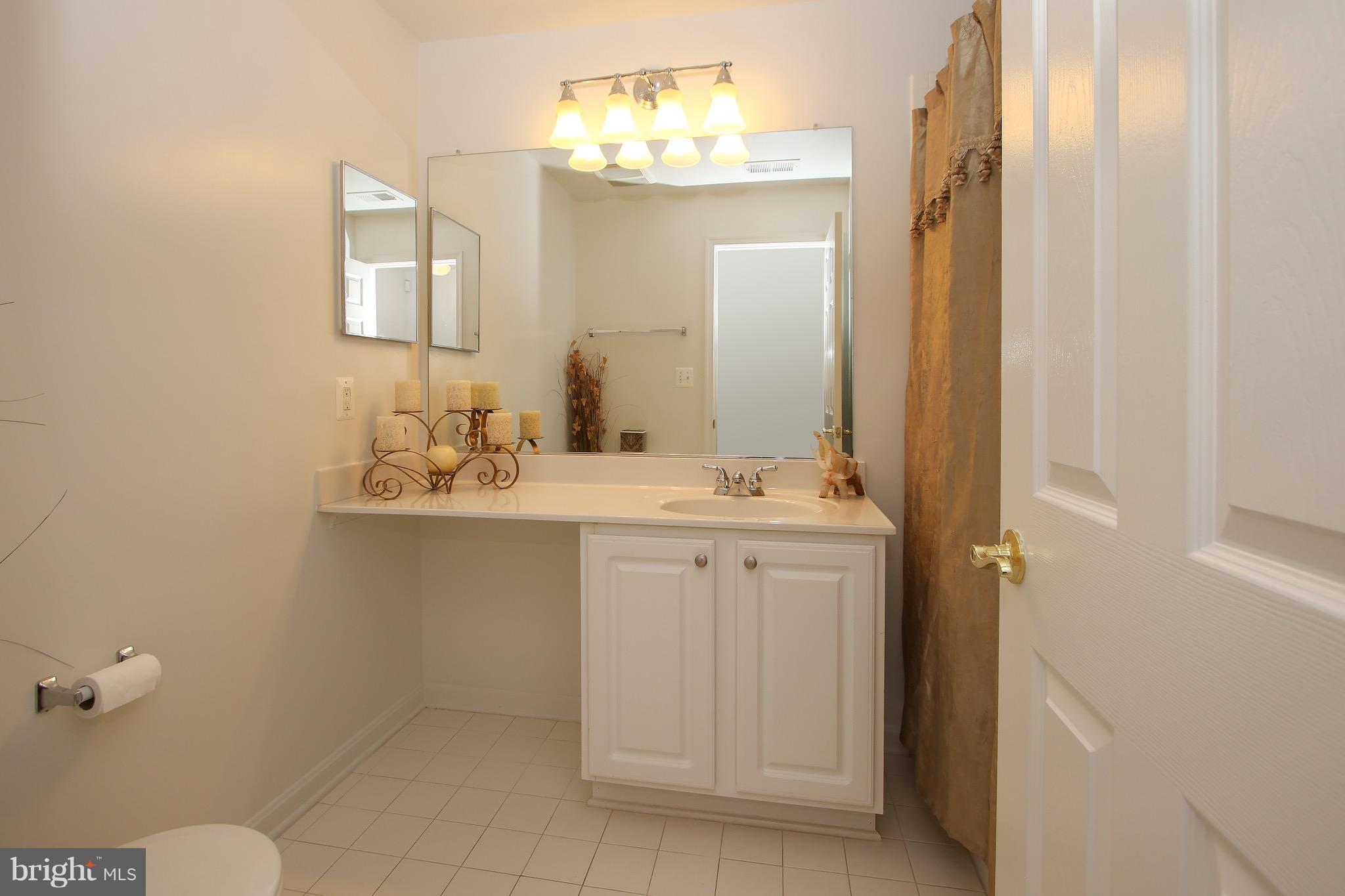 LINCOLN TERRACE - Residential