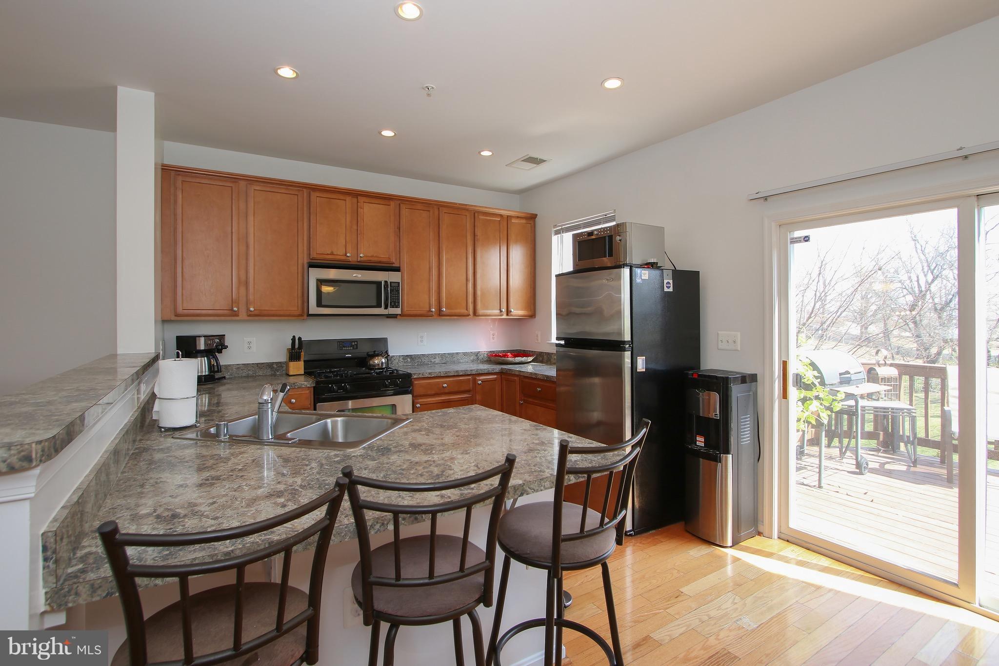 LINCOLN TERRACE - Residential