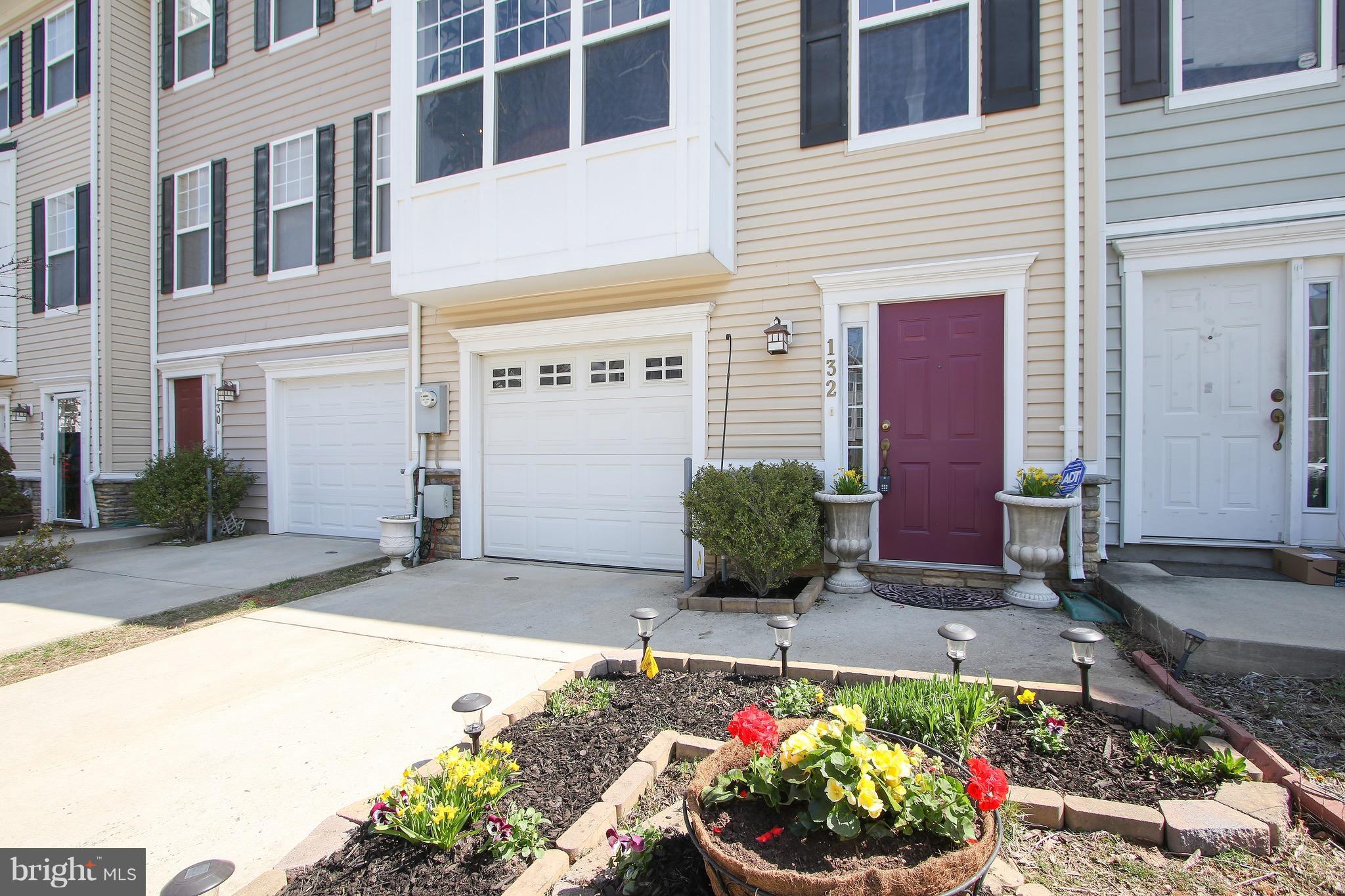 LINCOLN TERRACE - Residential