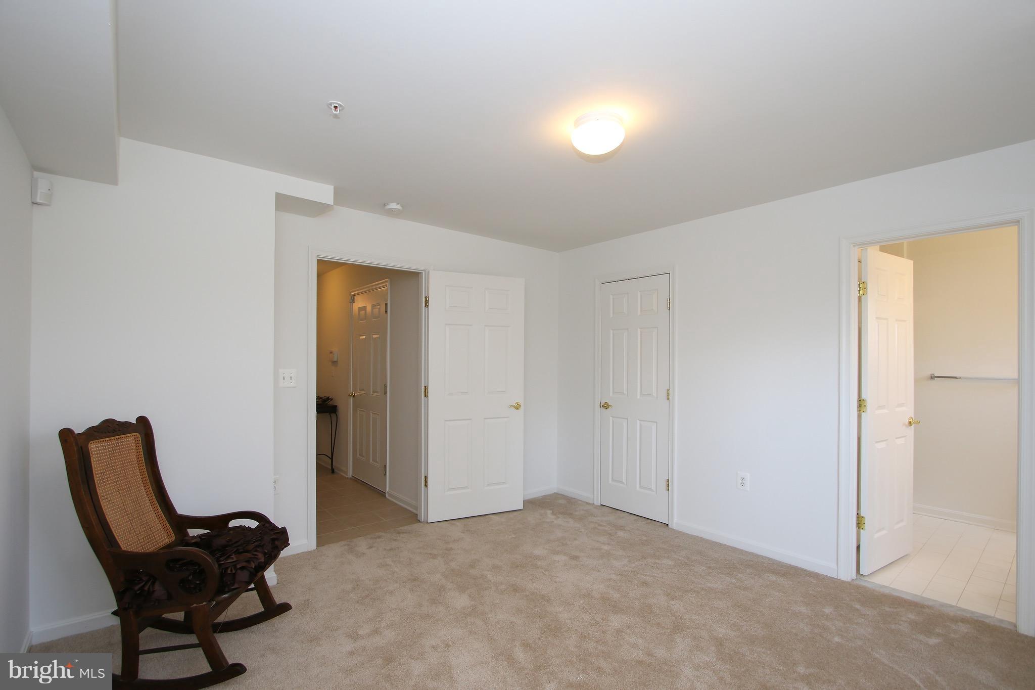 LINCOLN TERRACE - Residential