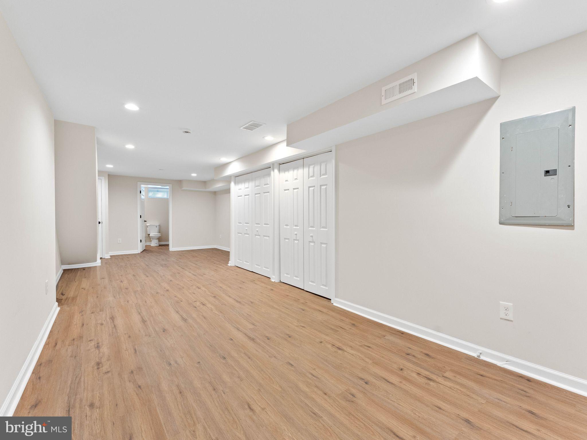 PHILADELPHIA (SOUTHWEST) - Residential