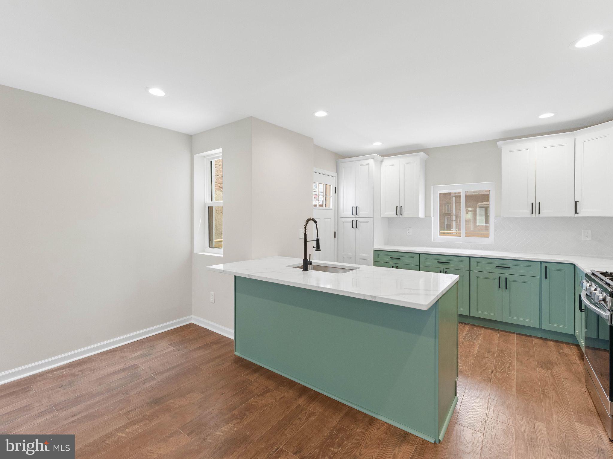 PHILADELPHIA (SOUTHWEST) - Residential