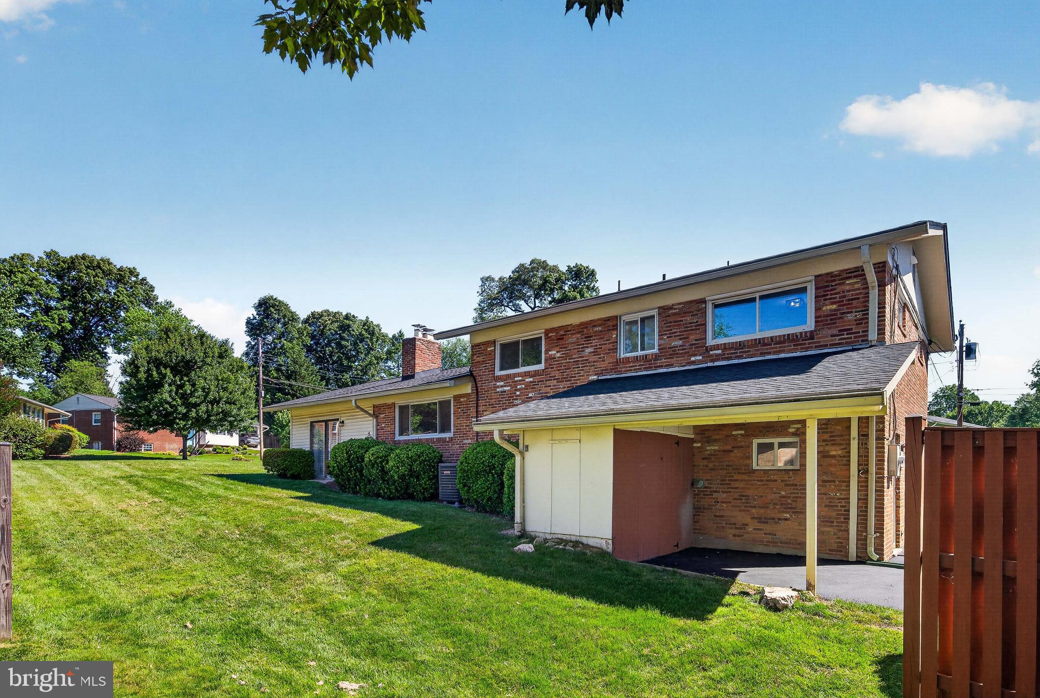 LAYTON HALL - Residential