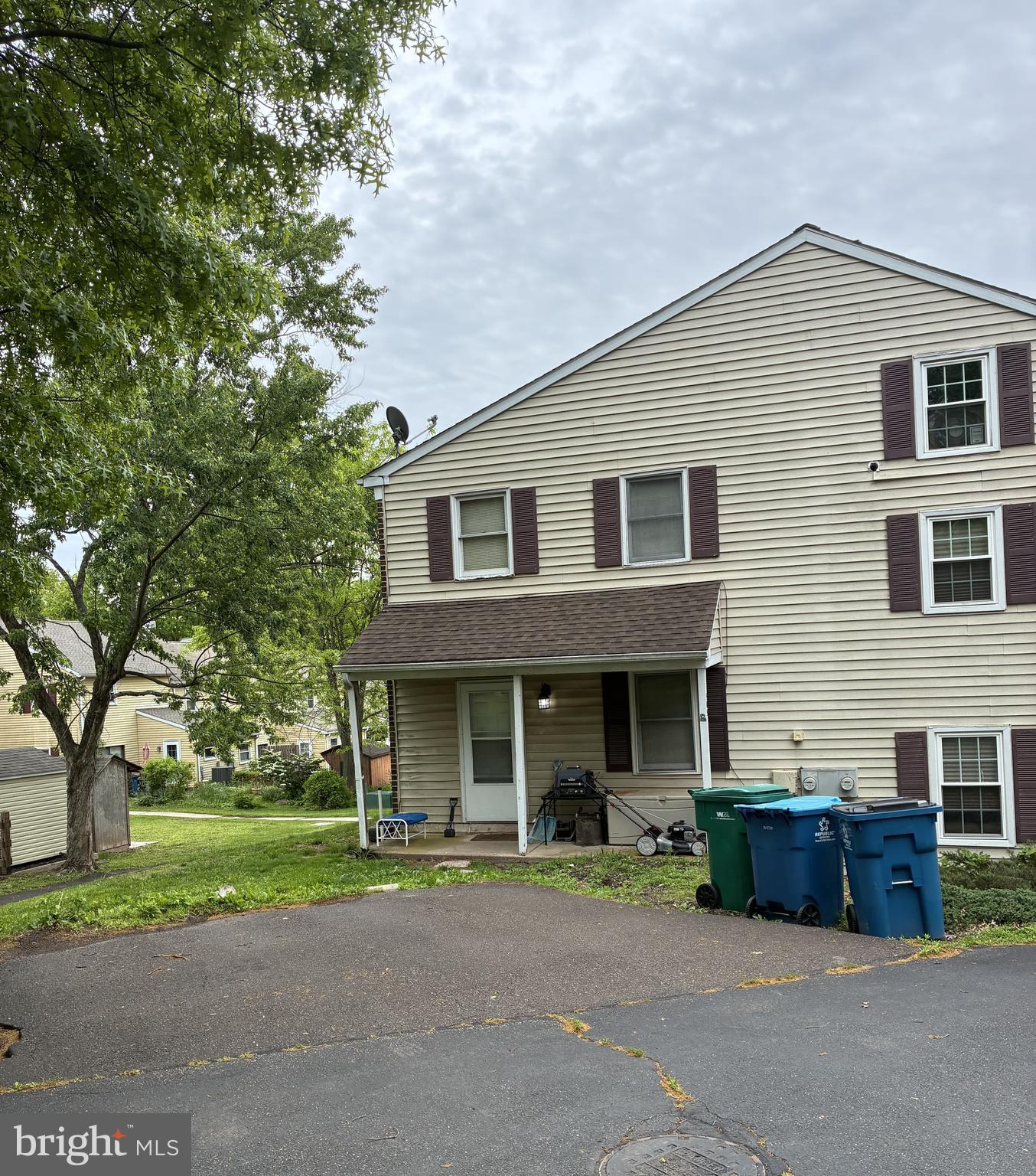 Perfect starter home or value-add investment opportunity in Sellersville. This property is currently tenant-occupied, generating $23,940 in annual rental income, with a month-to-month lease that offers flexibility for both investors and future owner-occupants. The home features central air and solid underlying structure, making it a great candidate for cosmetic updates and improvements.

Priced to reflect its current condition, this property presents a strong opportunity to build equity and increase value over time. Conveniently located near local shops, dining, and major routes, it offers both accessibility and long-term upside. Whether you're looking to expand your portfolio or purchase your first home, this is a versatile opportunity with immediate income and future potential.
