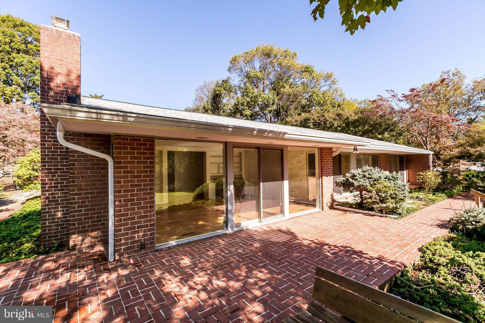 RUXTON HILLS - Residential