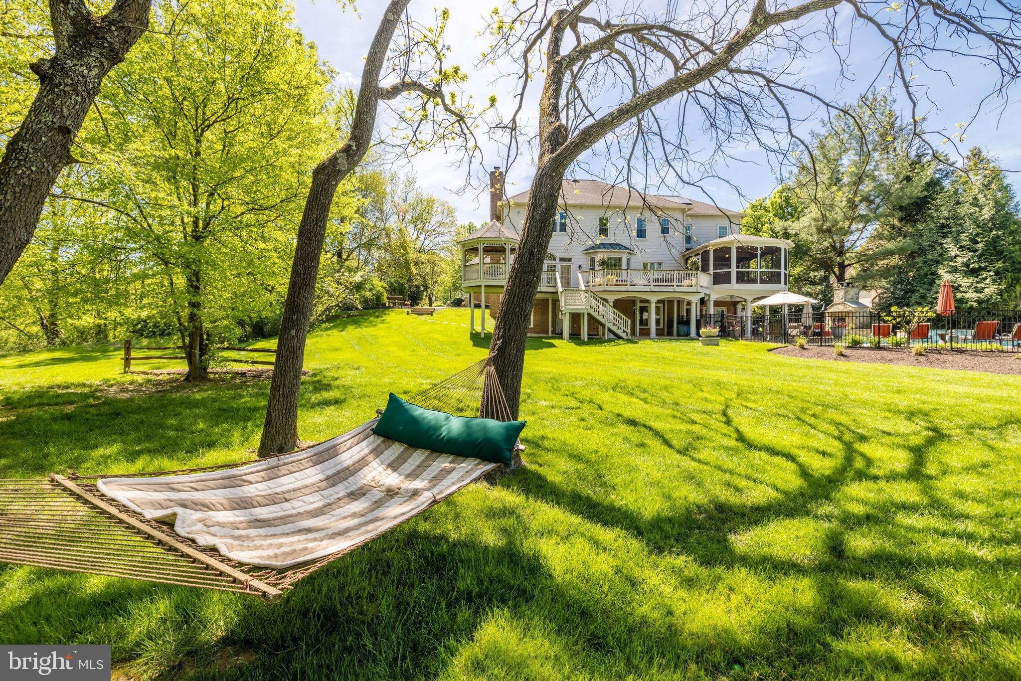 HICKORY CREEK ESTATES - Residential