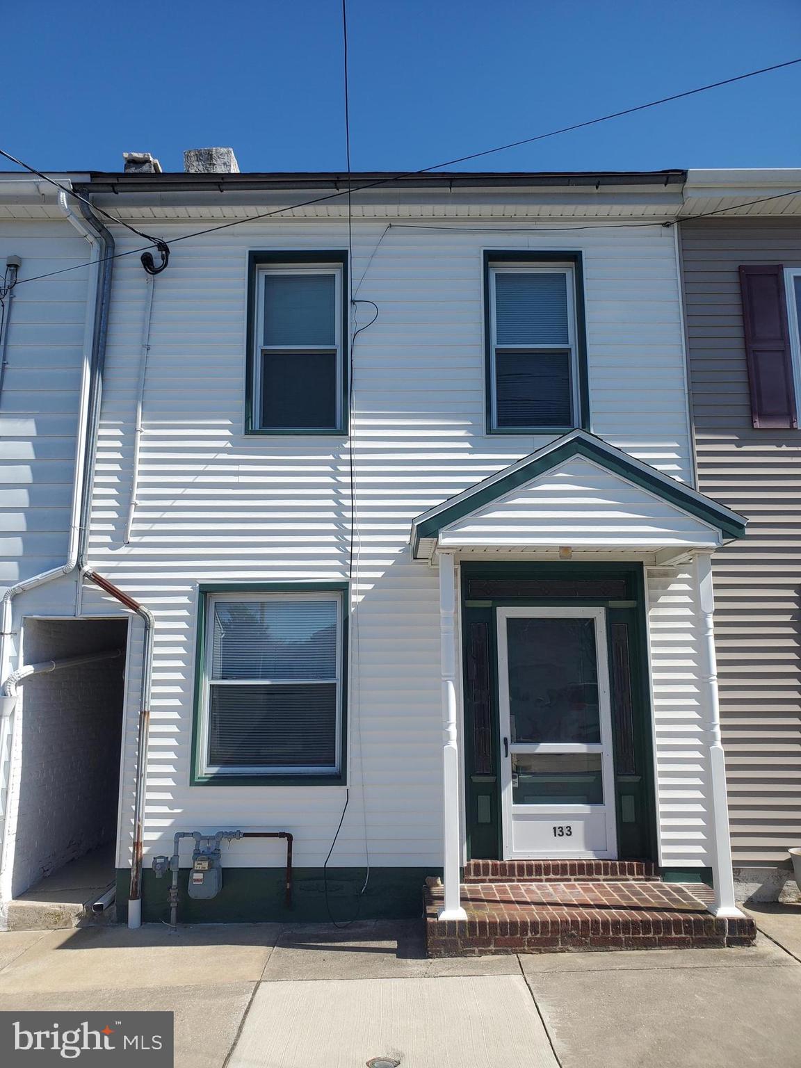 FLEETWOOD - Residential Lease