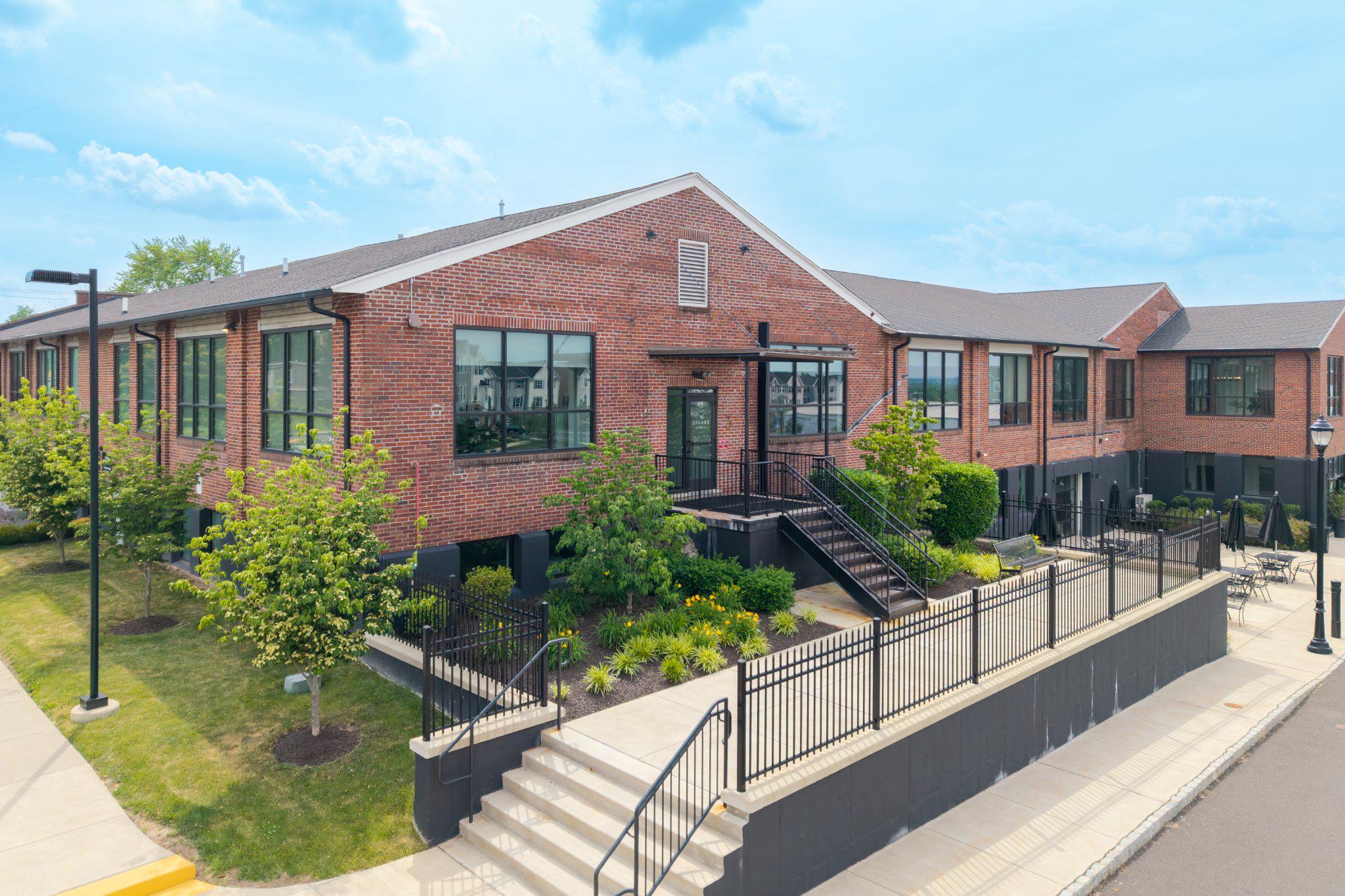 VILLAGE GREENE - Residential