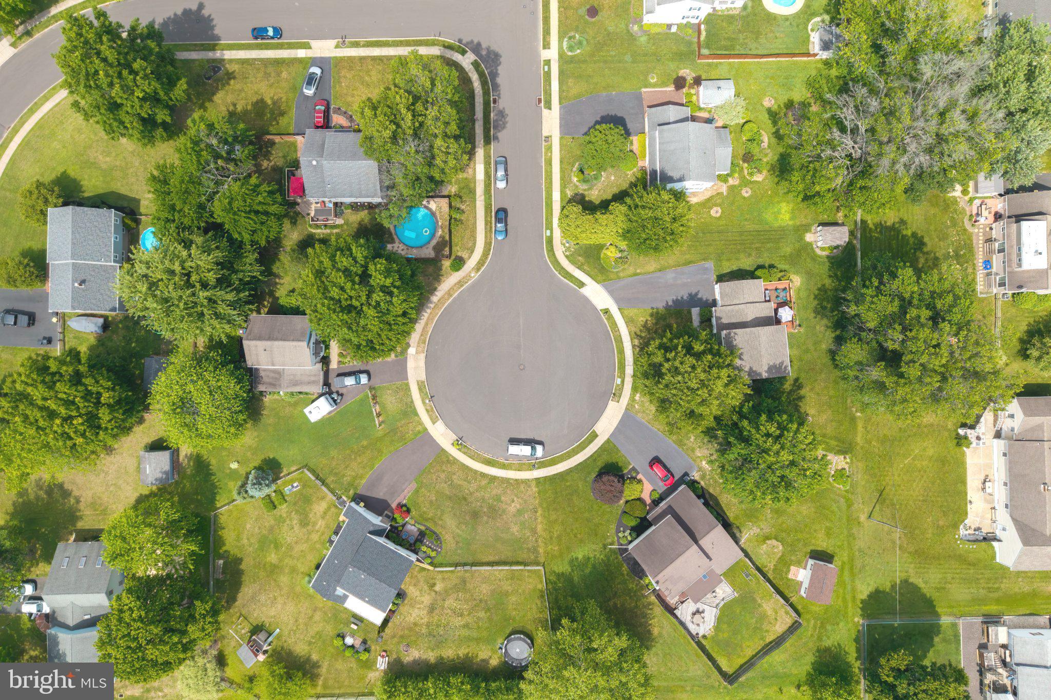 VILLAGE GREENE - Residential