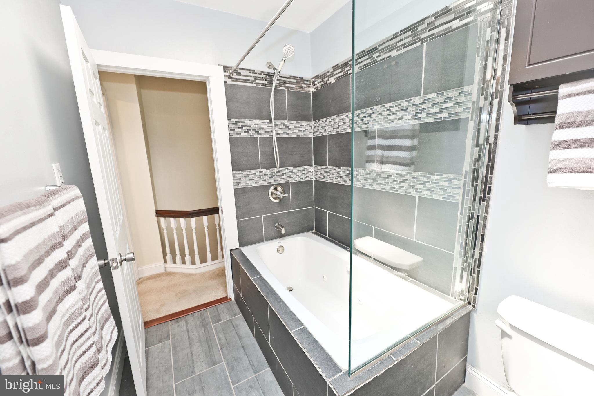 COBBS CREEK - Residential