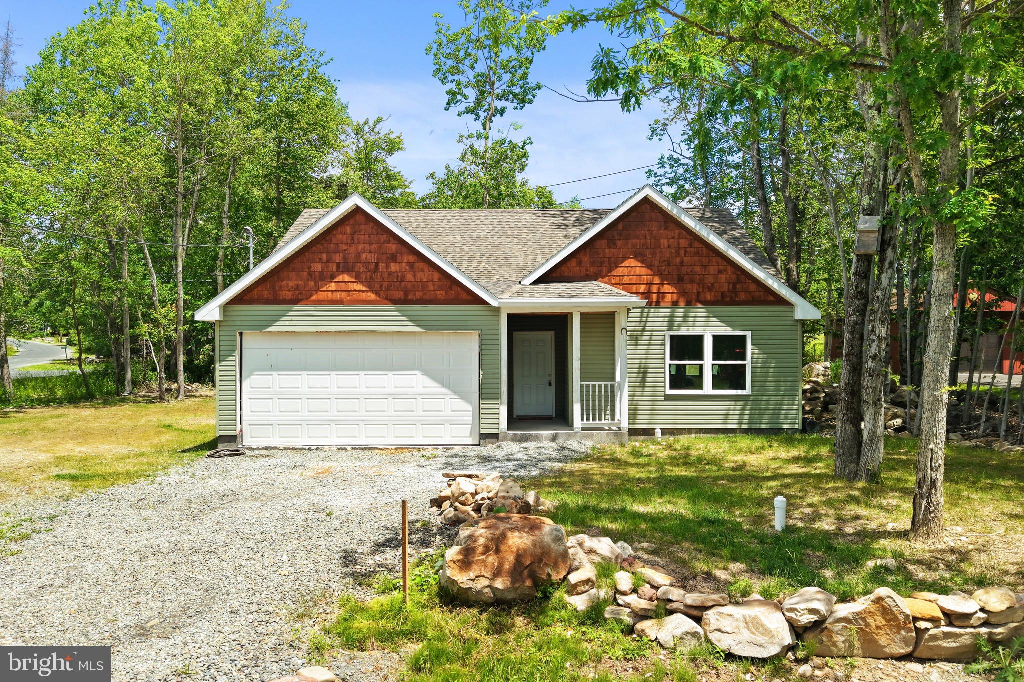 POCONO COUNTRY PLACE - Residential