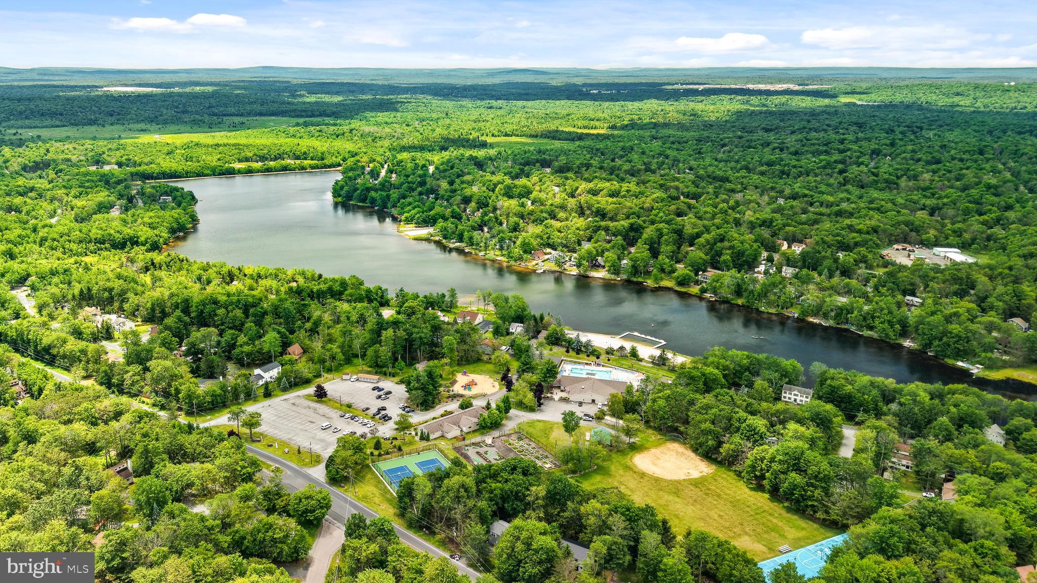POCONO COUNTRY PLACE - Residential