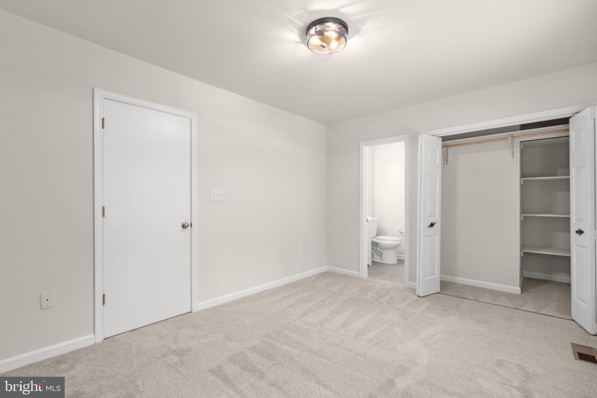 MILL GARDEN TOWNHOUSES - Residential