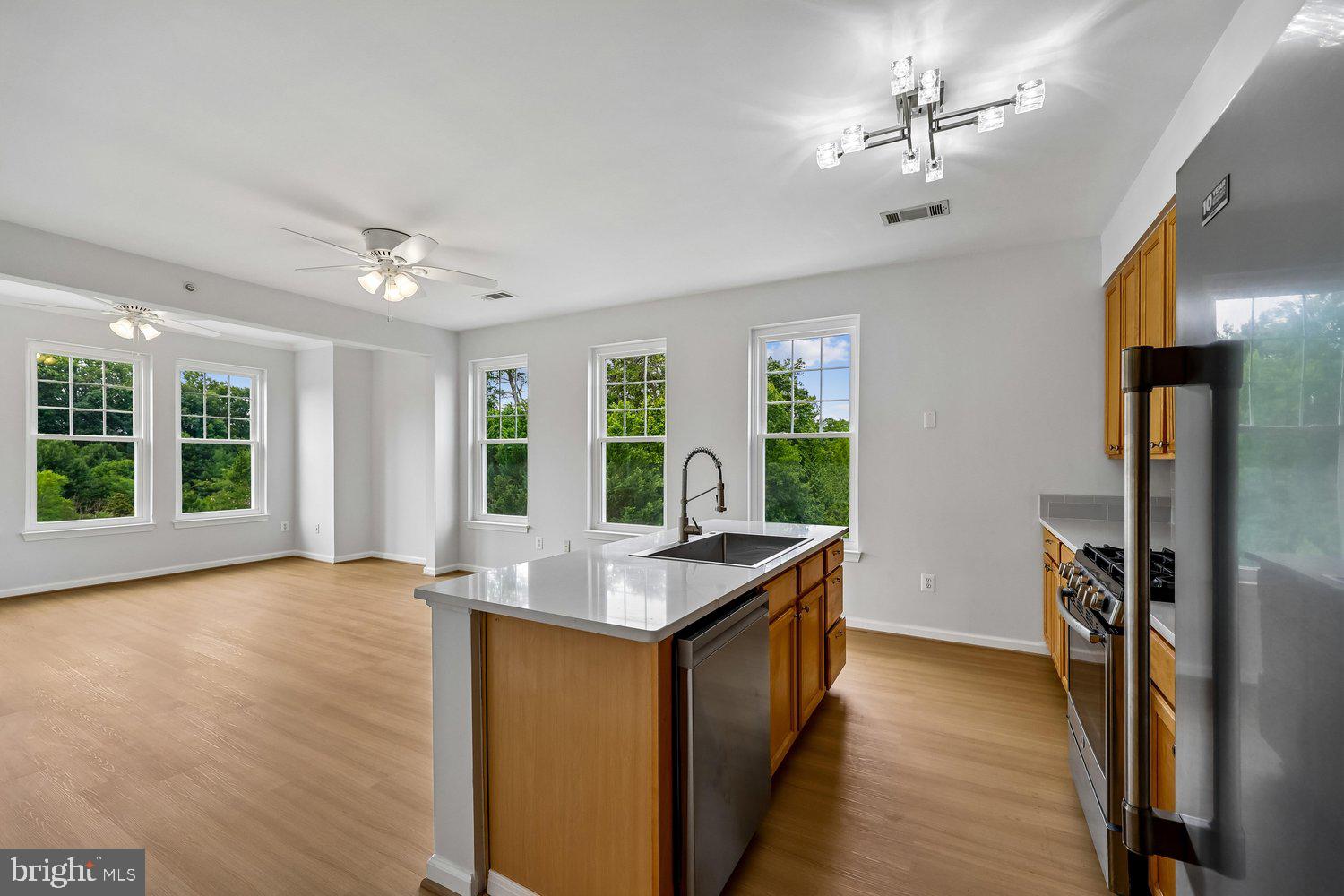 LAKELANDS RIDGE - Residential